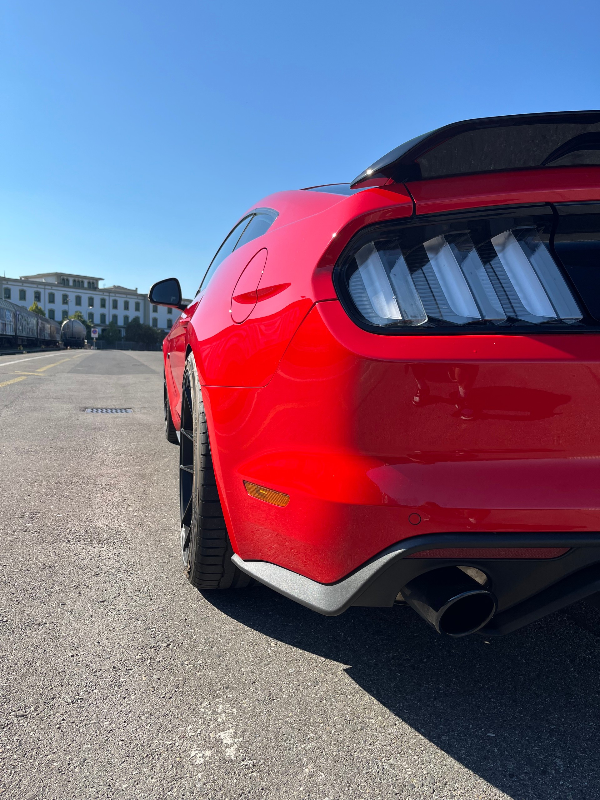 FORD Mustang 5.0 V8 GT Handgeschalten-image-3