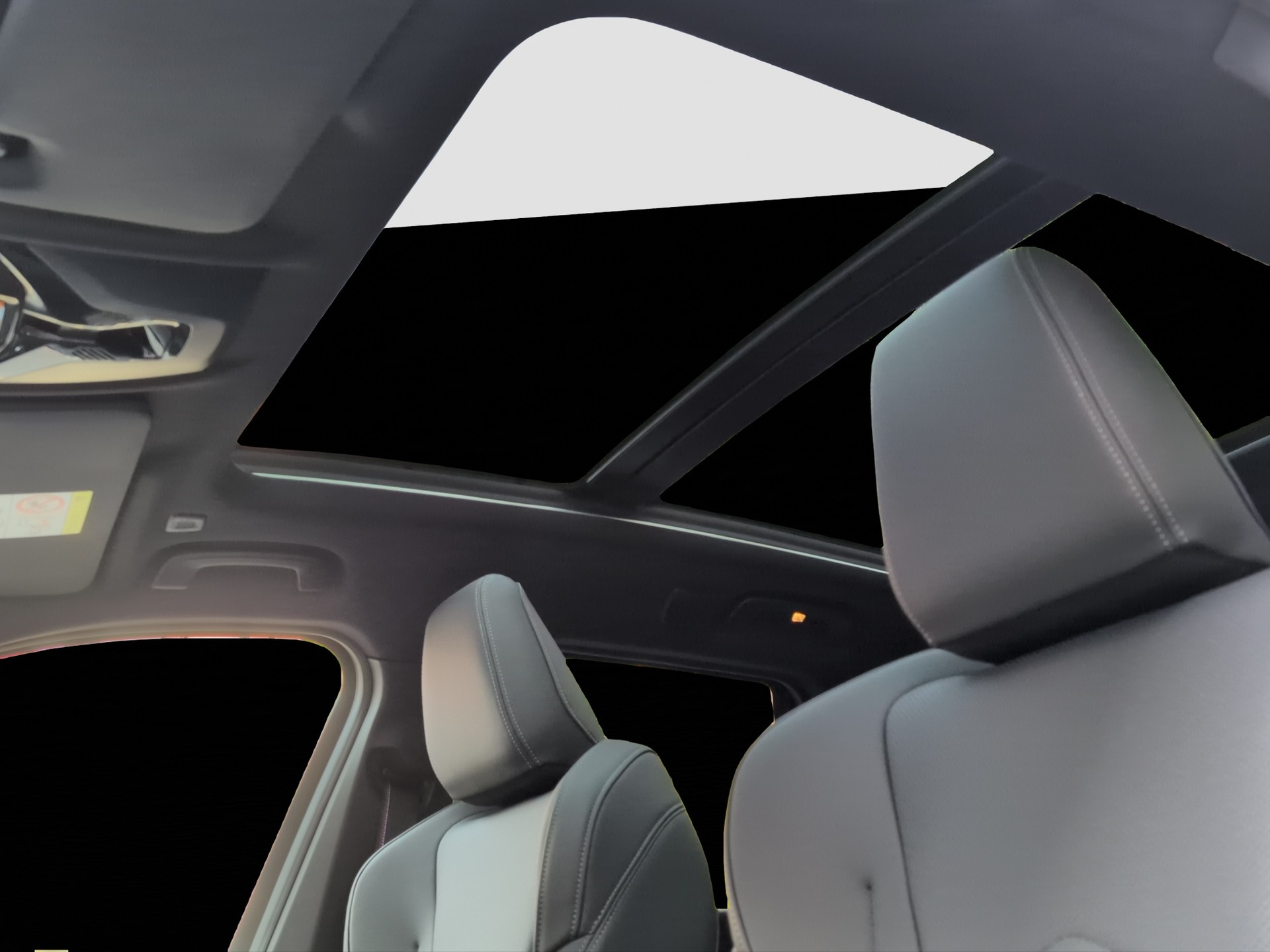 BMW iX1 xDrive 30 M Sport Pro-image-4