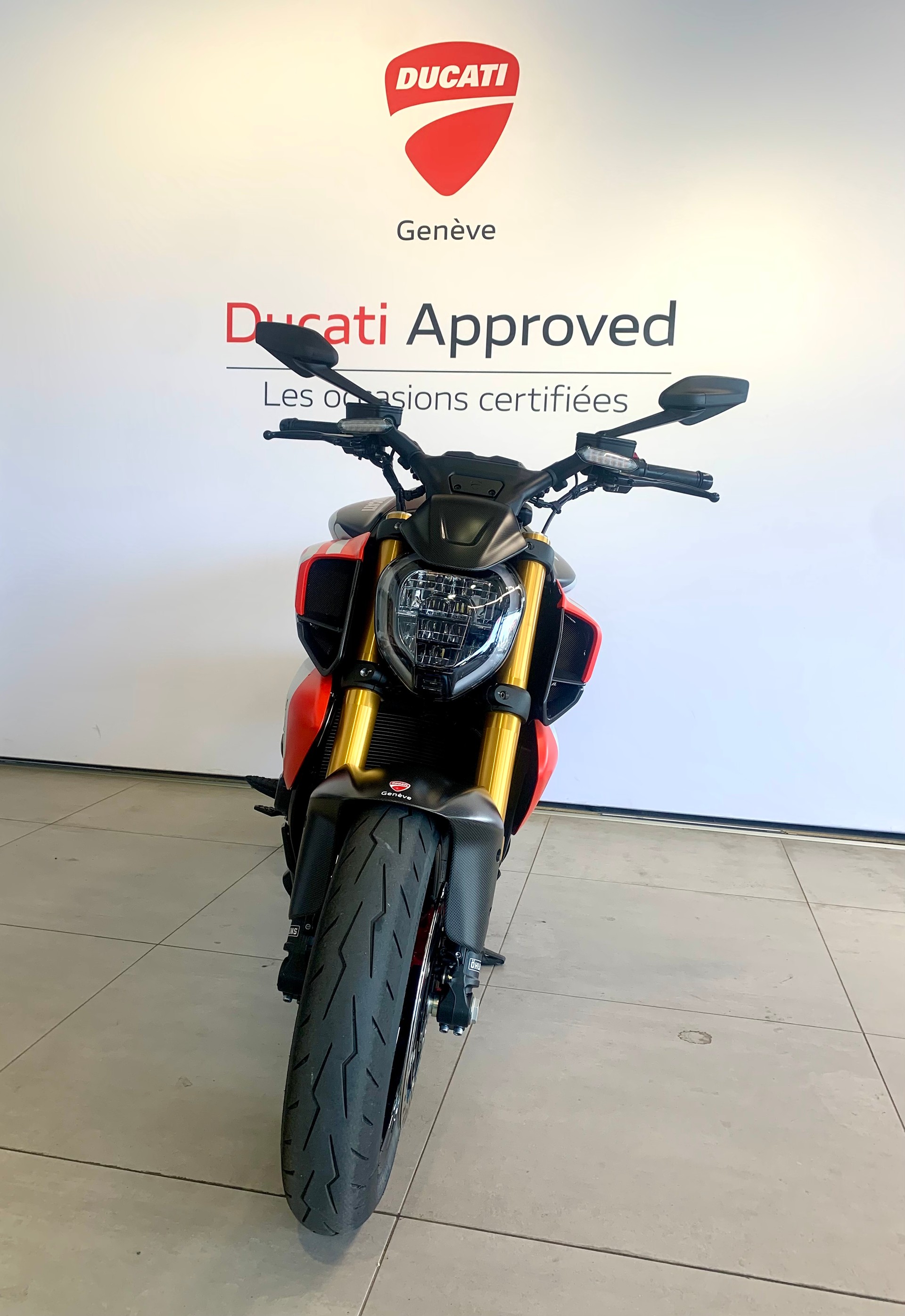 DUCATI Diavel V4 RS-showroom-element-2
