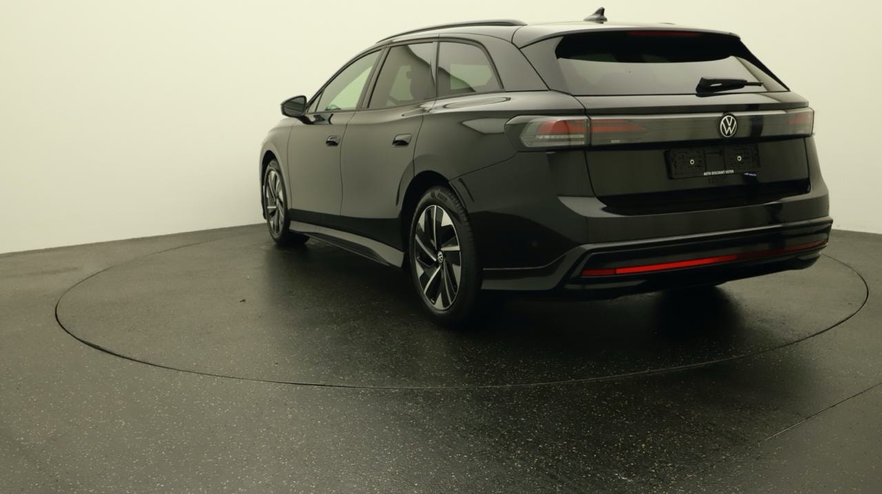 VW ID.7 Tourer Pro 77 kWh Pro-image-3