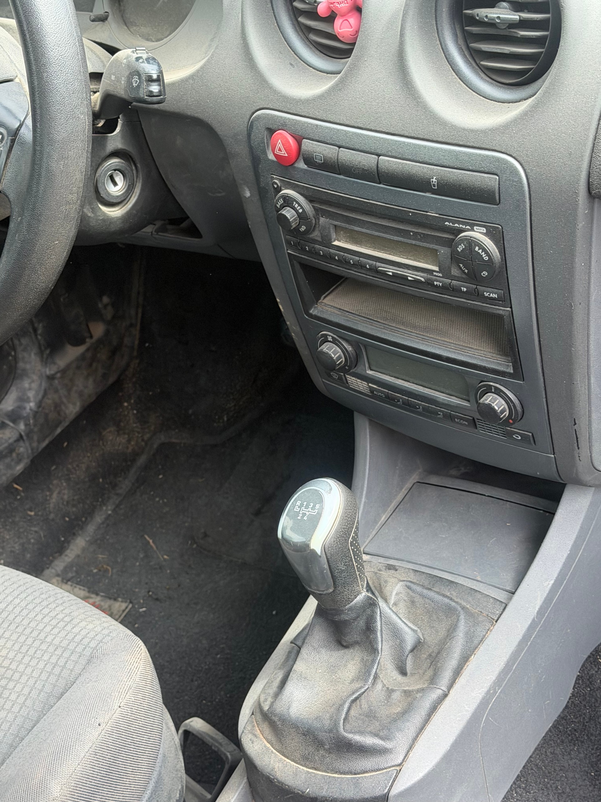 SEAT Ibiza 1.4 16V Sport-image-6