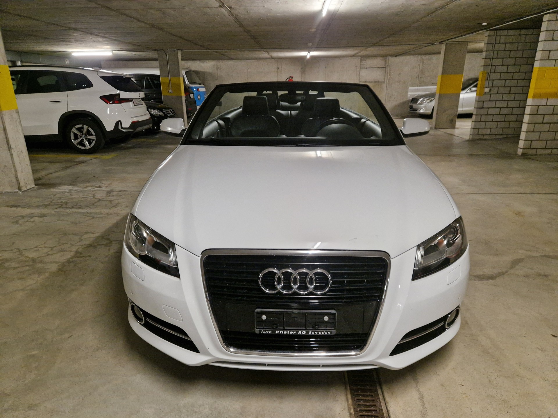 AUDI A3 Cabriolet 1.4 TFSI Attraction-image-2