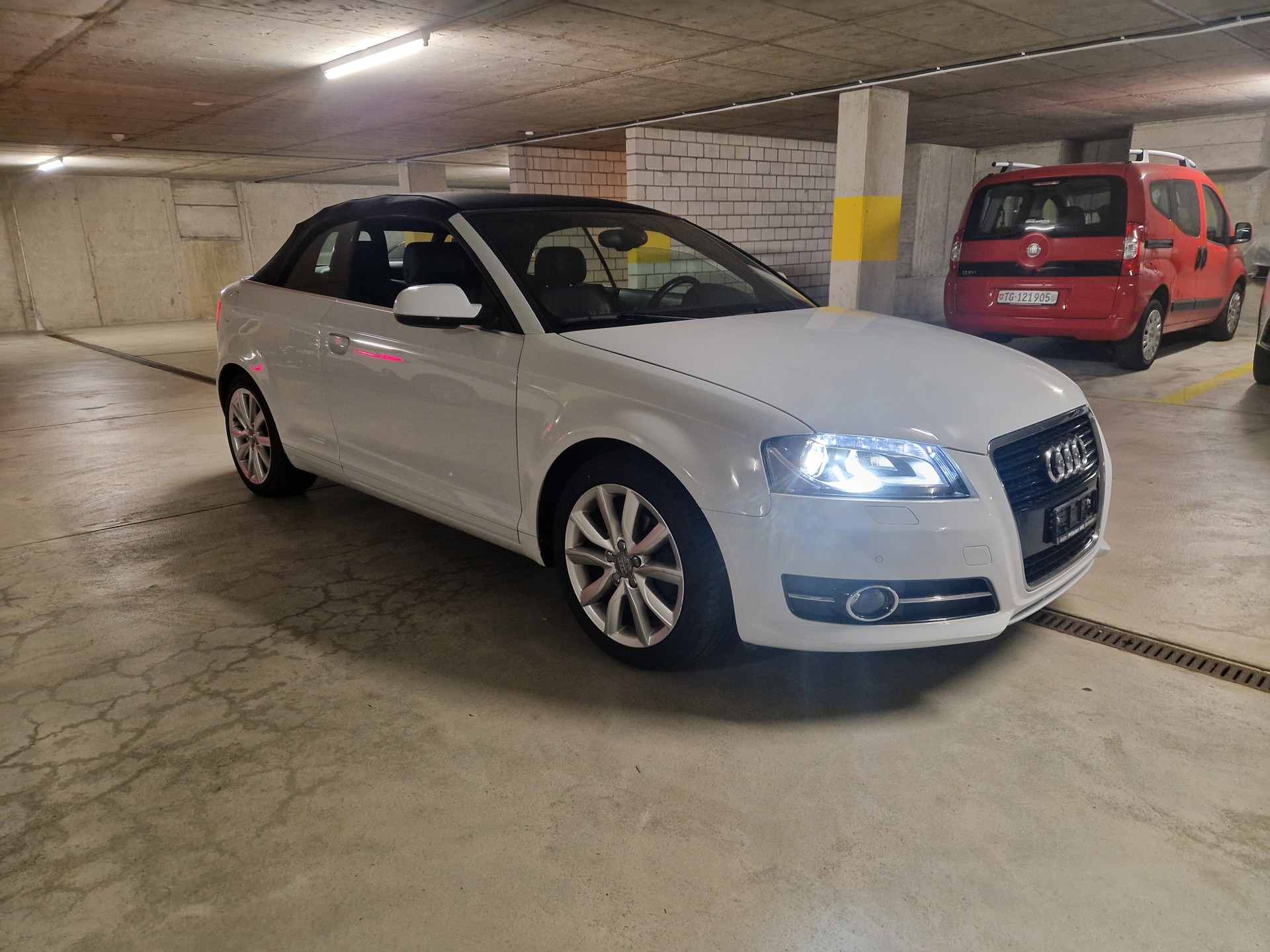 AUDI A3 Cabriolet 1.4 TFSI Attraction-image-7