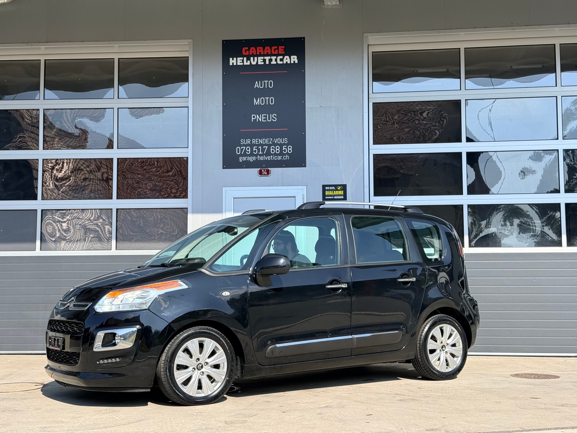 CITROEN C3 Picasso 1.6 HDi Exclusive-image-2
