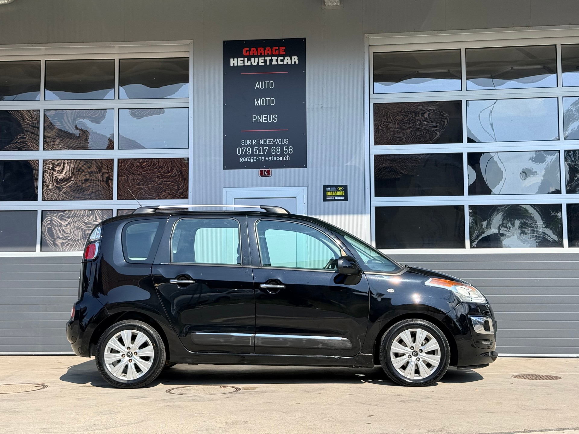 CITROEN C3 Picasso 1.6 HDi Exclusive-image-1