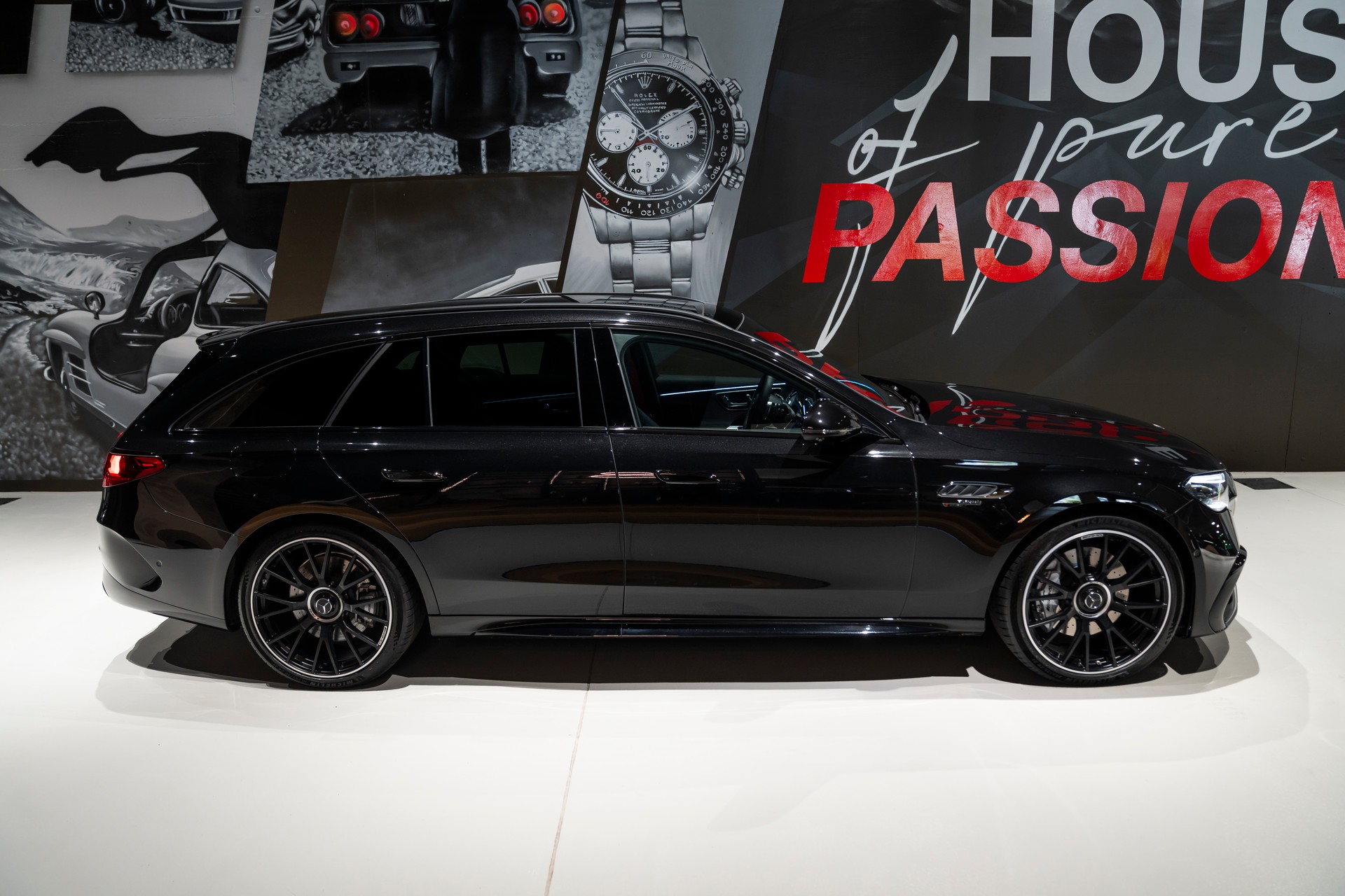 MERCEDES-BENZ E 53 Hybrid T 4Matic+ 9G-Tronic-image-2