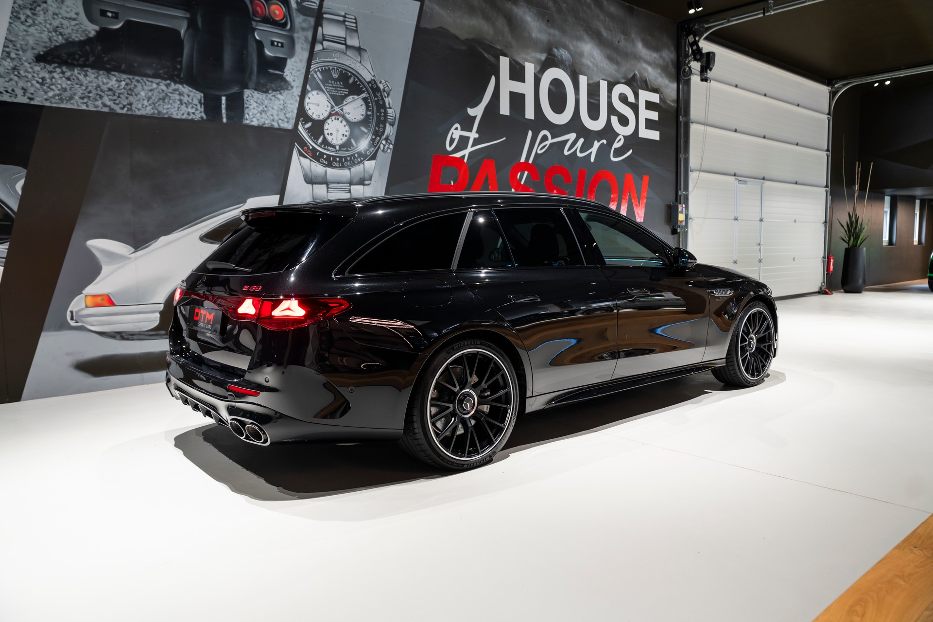 MERCEDES-BENZ E 53 Hybrid T 4Matic+ 9G-Tronic-image-3