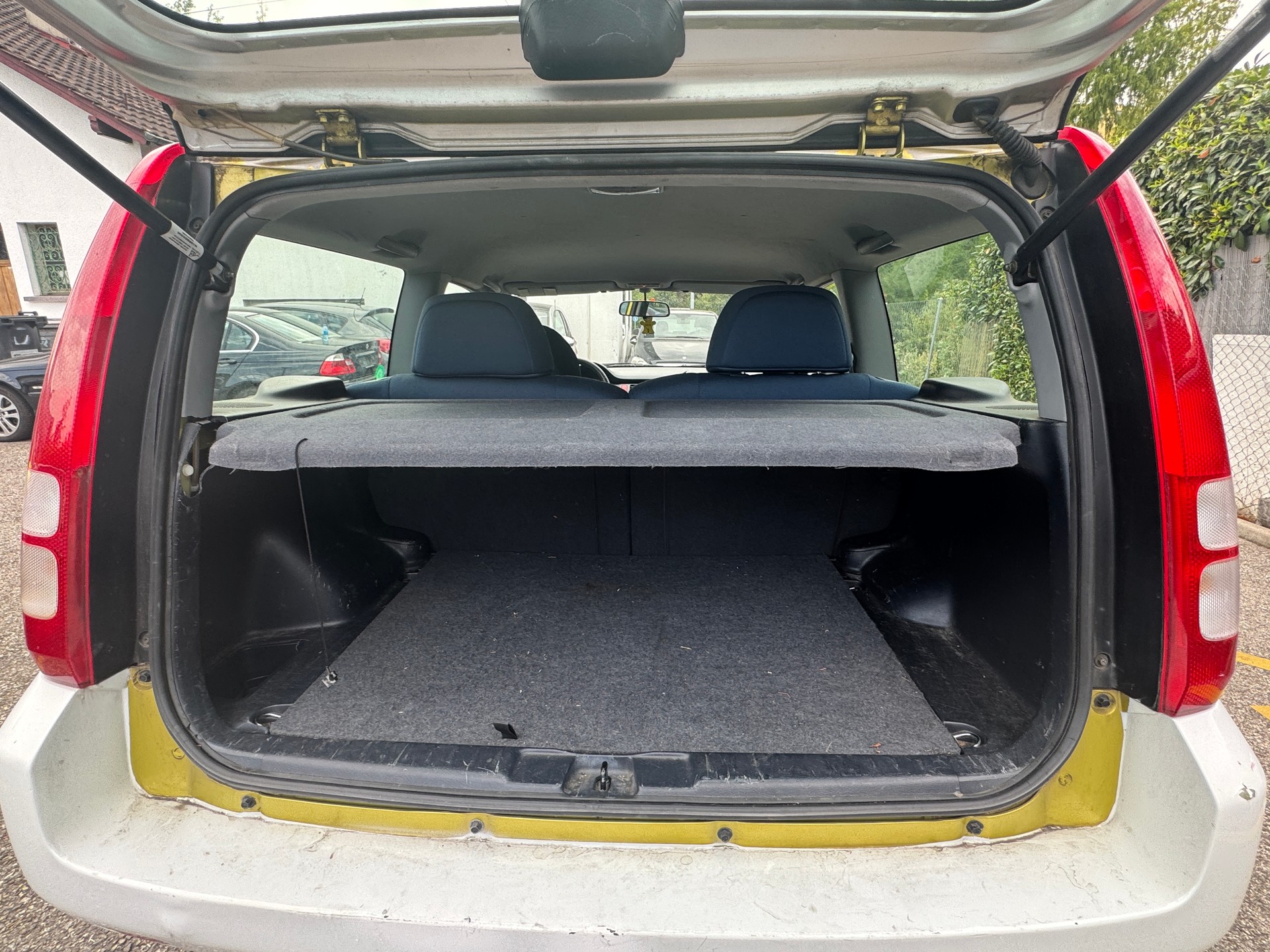 HONDA HR-V 1.6i 4WD Sport-image-12