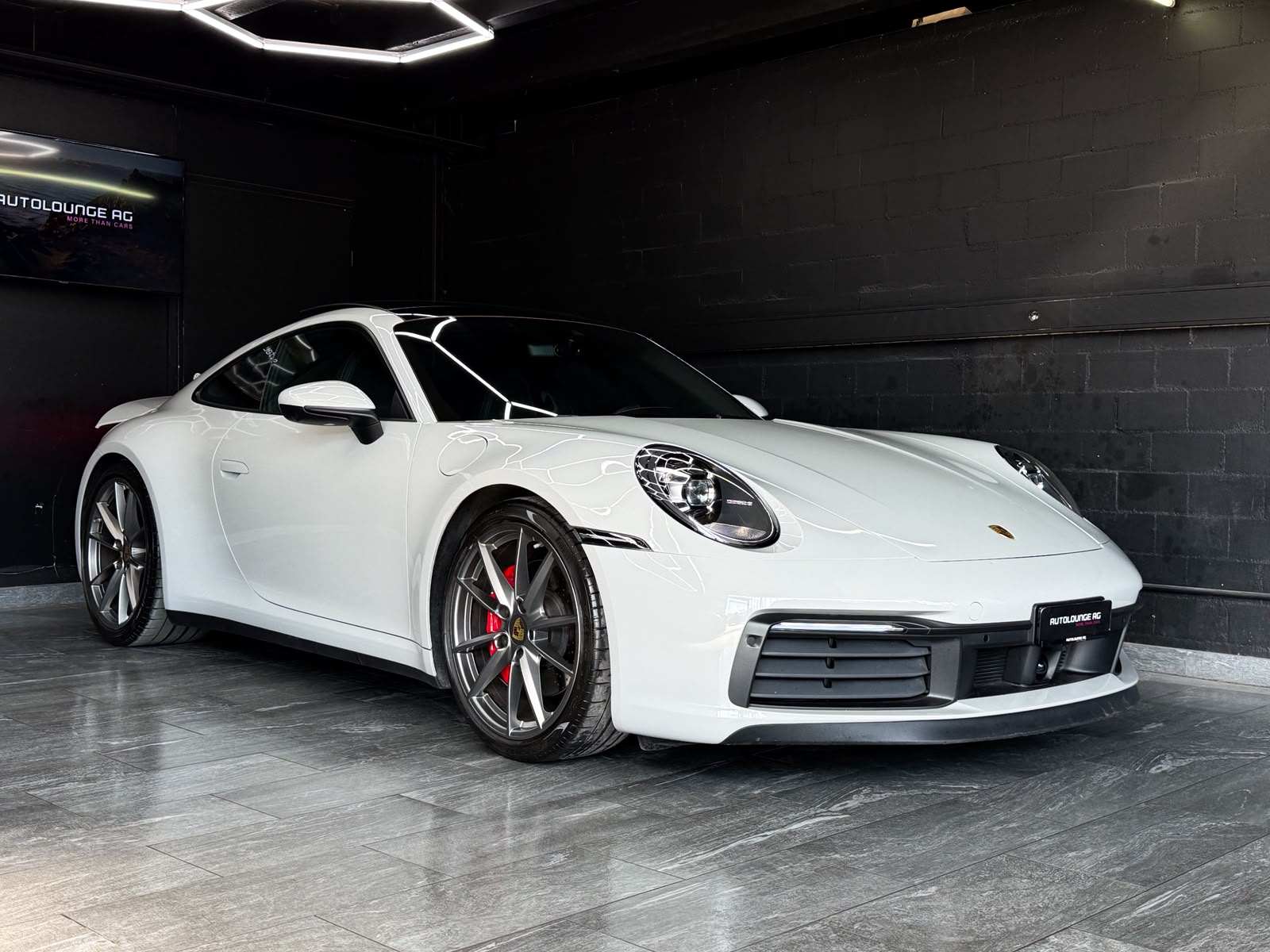 PORSCHE 911 Carrera 4S PDK-showroom-element-1