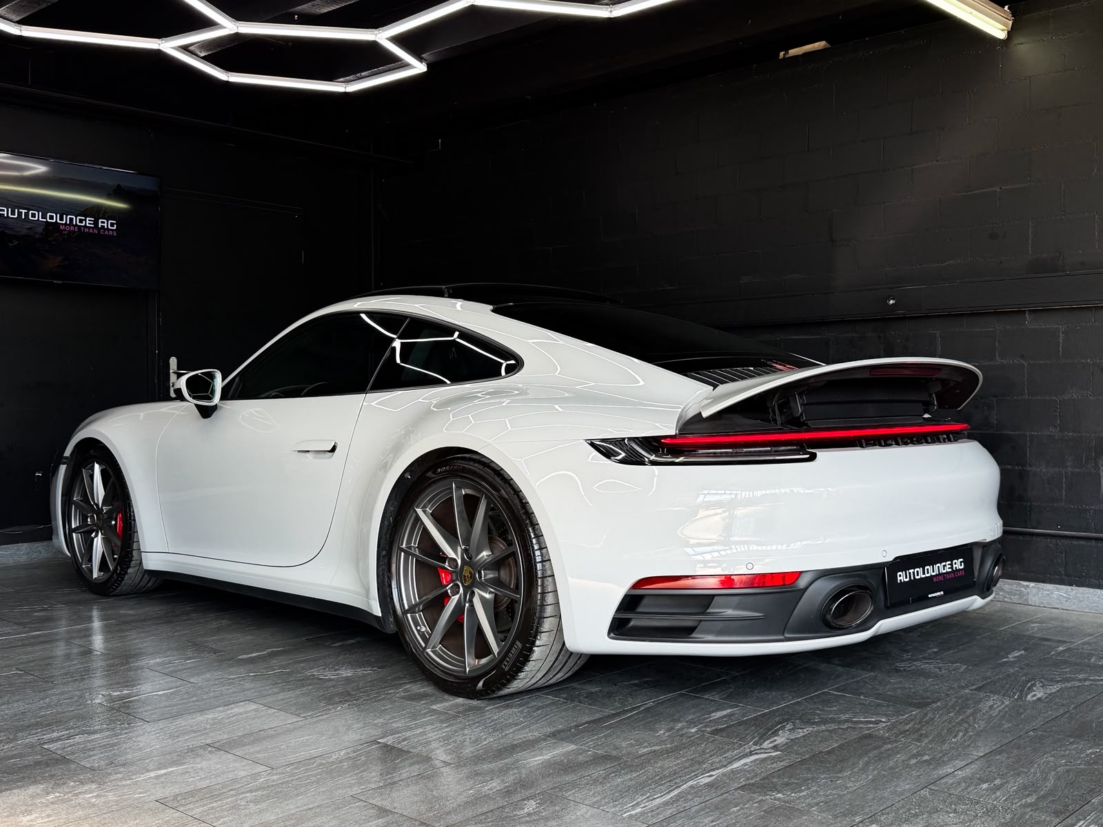 PORSCHE 911 Carrera 4S PDK-image-4