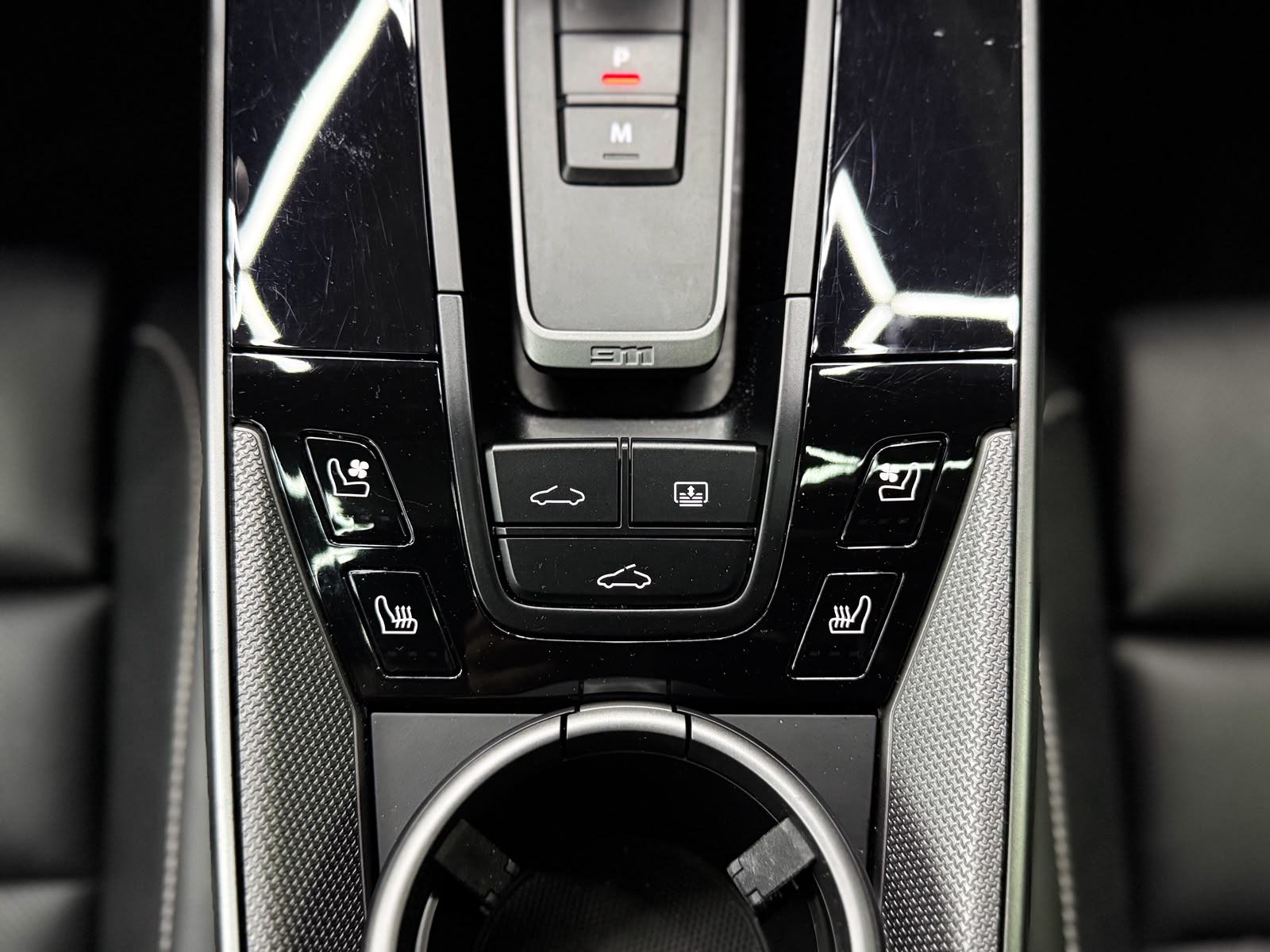 PORSCHE 911 Carrera 4S PDK-image-17