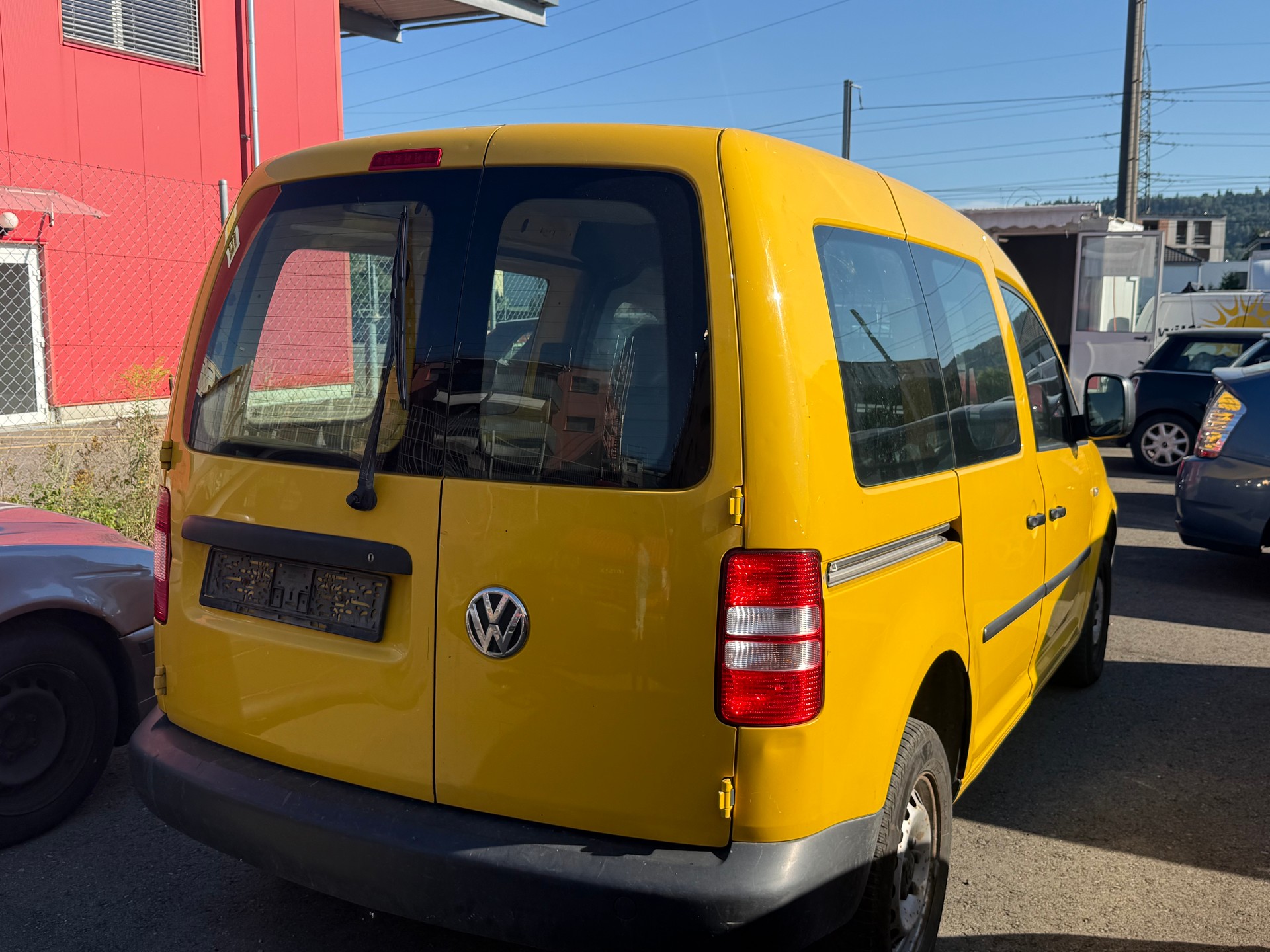VW Caddy 2.0 TDI 4Motion-image-3