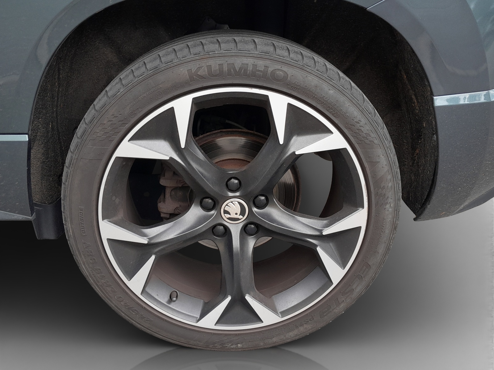 SKODA Karoq 2.0 TSI SportLine 4x4 DSG-image-13