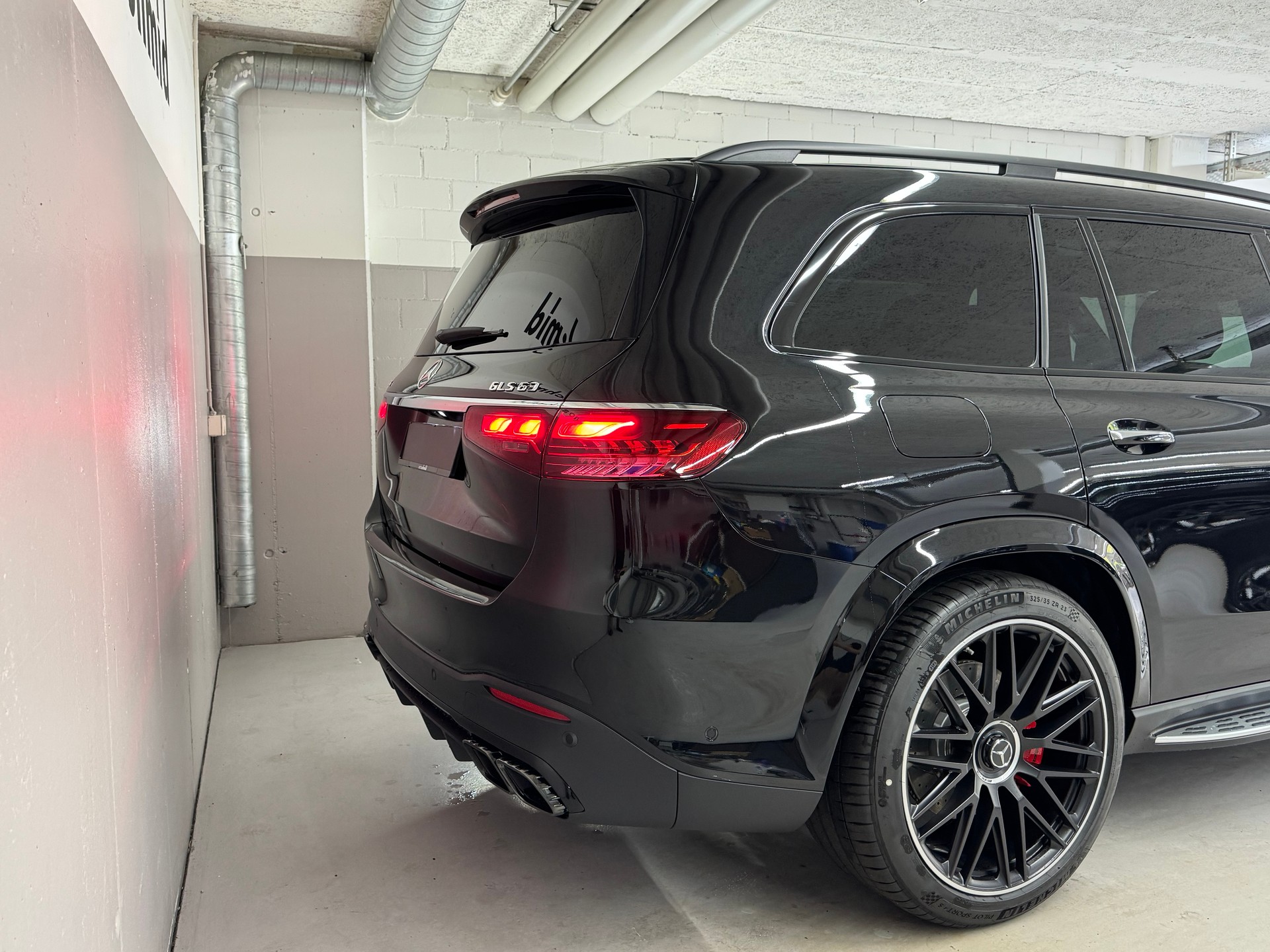 MERCEDES-BENZ GLS 63 AMG 4Matic +-image-3