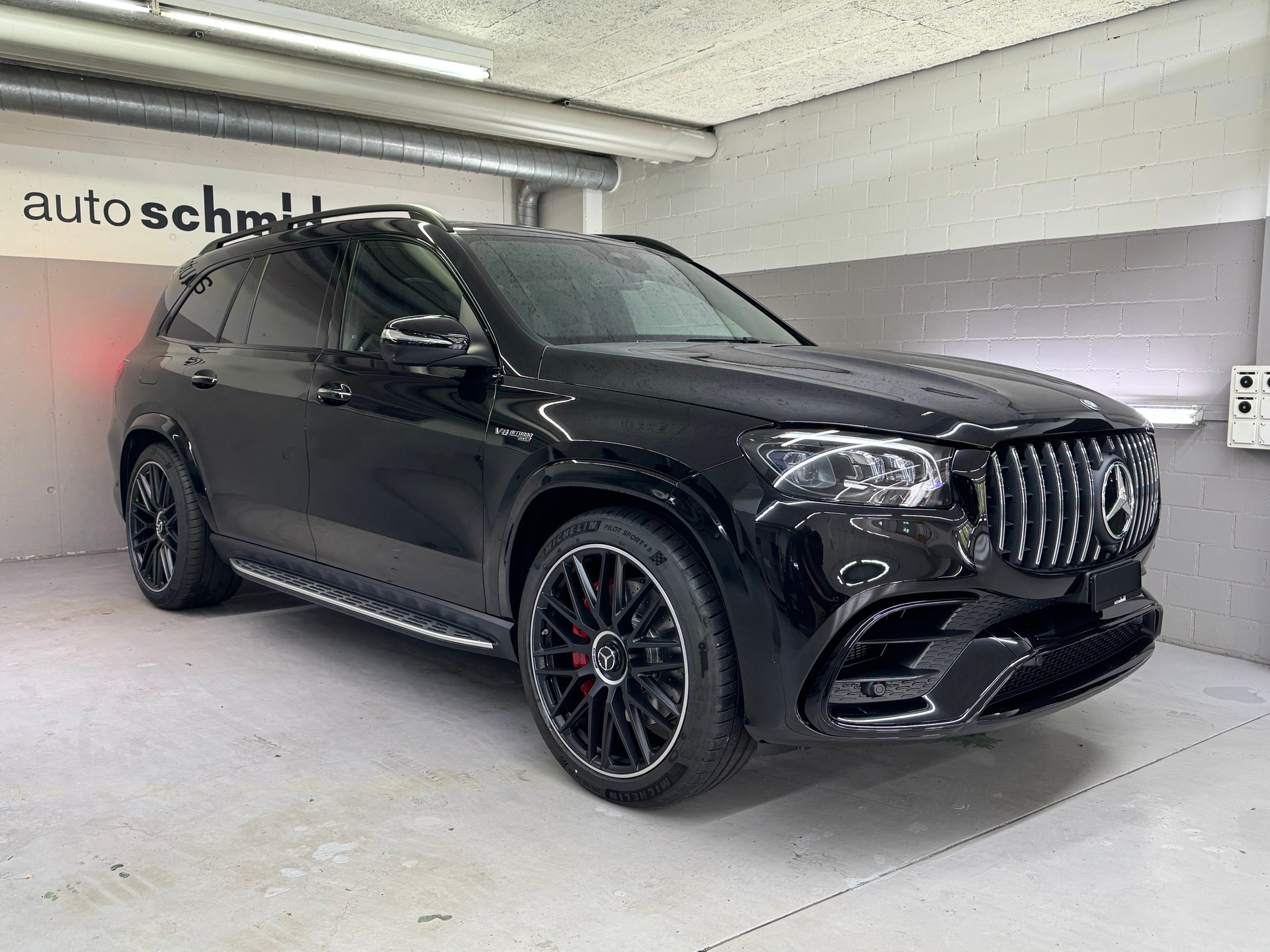 MERCEDES-BENZ GLS 63 AMG 4Matic +-image-0