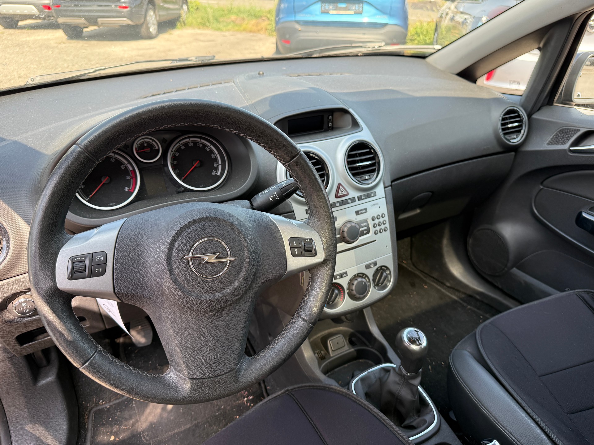 OPEL Corsa 1.4 TP Enjoy-image-12