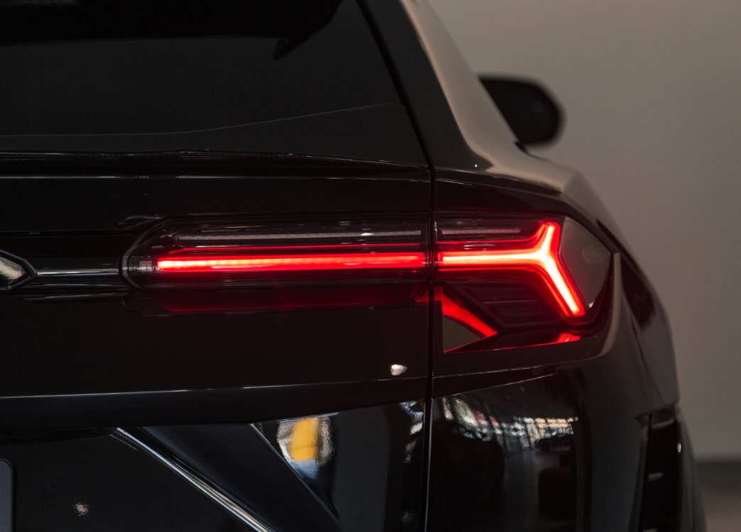 LAMBORGHINI Urus Performante-image-21
