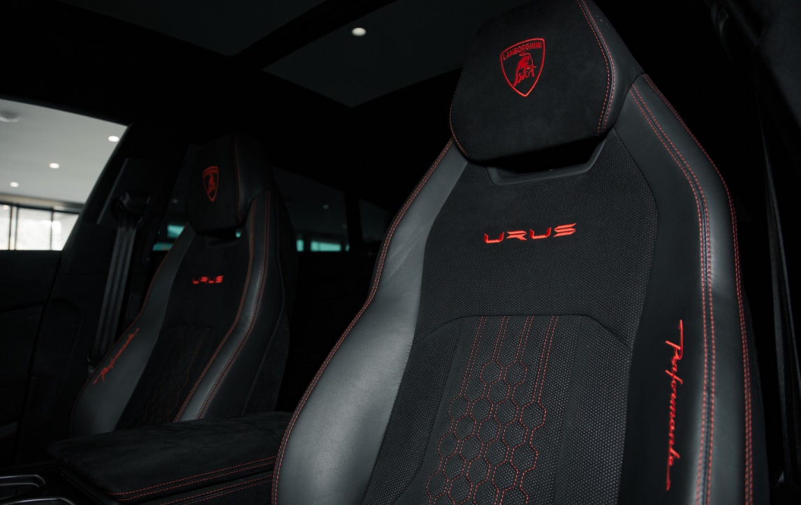 LAMBORGHINI Urus Performante-image-12