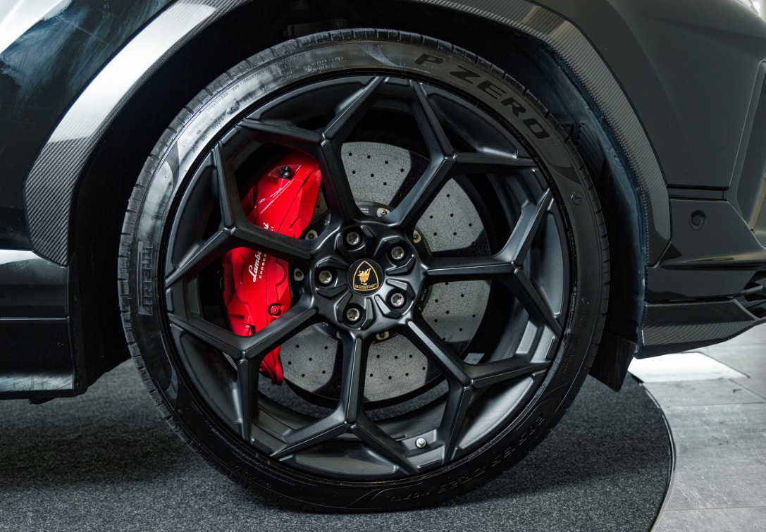 LAMBORGHINI Urus Performante-image-17