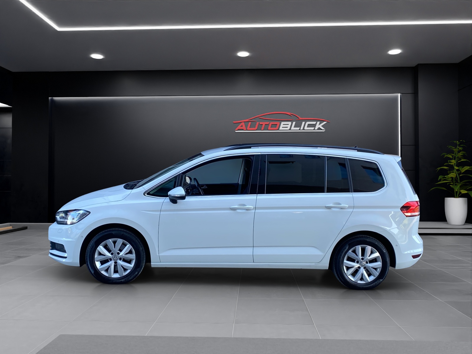 VW Touran 1.5 Benzin TSI 150-PS DSG-Automat 7 F-Plätzer Frisch MFK & ab Service Schweizer Fahrzeug aus erster Schweizer Hand-image-5