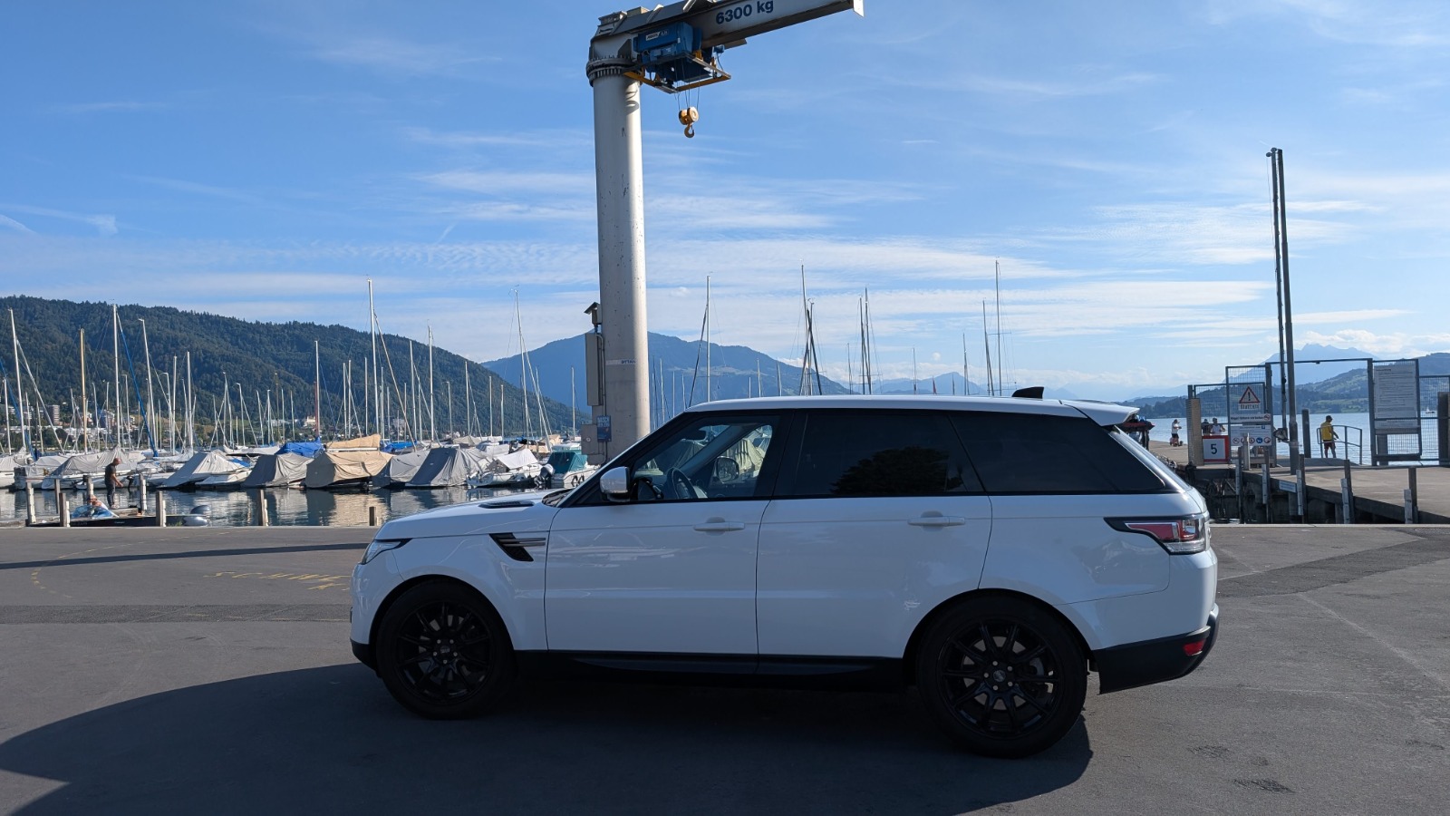 LAND ROVER Range Rover Sport 2.0SD4 HSE Automatic-image-4
