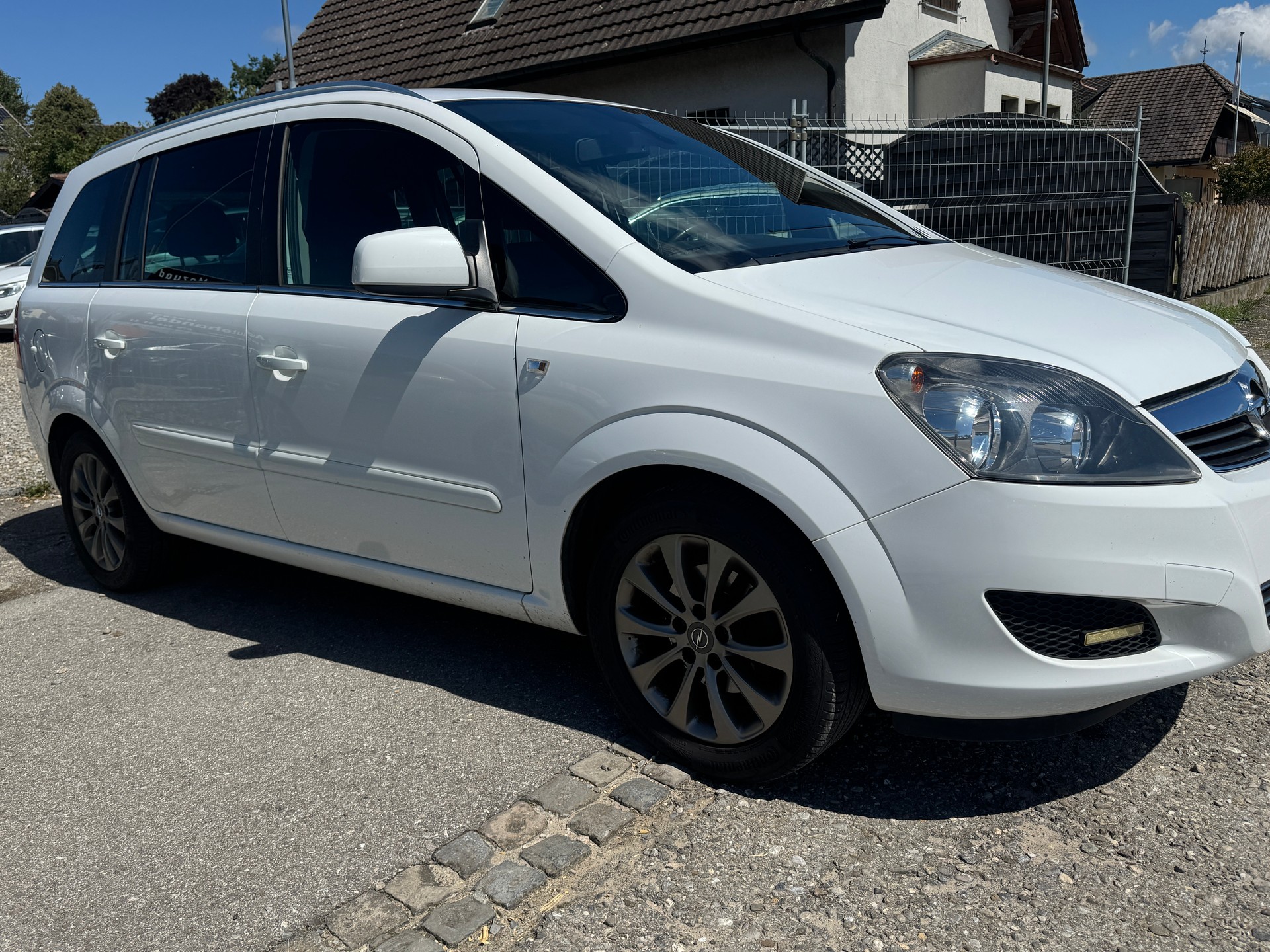 OPEL Zafira 1.8i 16V Enjoy-image-1