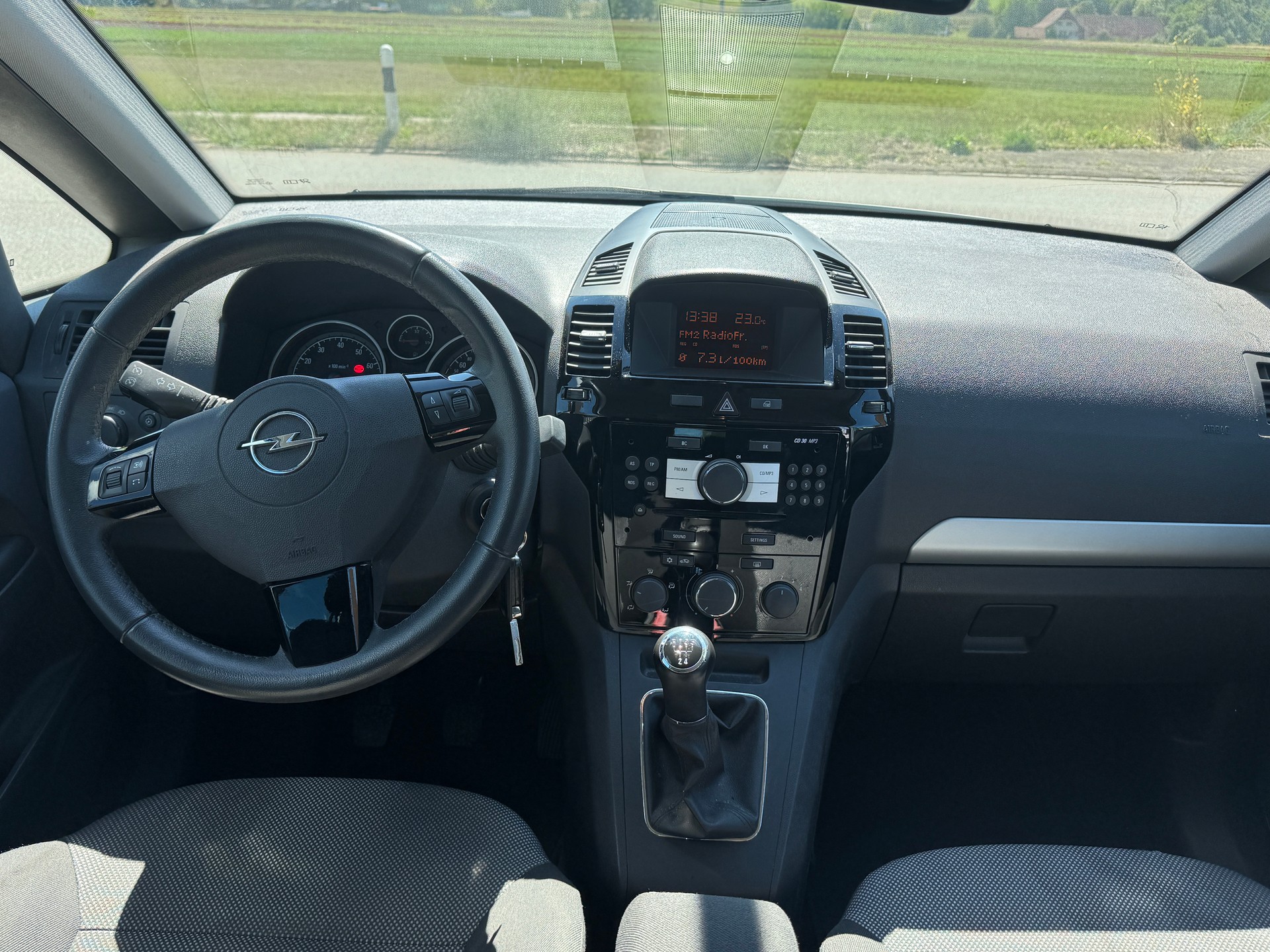 OPEL Zafira 1.8i 16V Enjoy-image-6