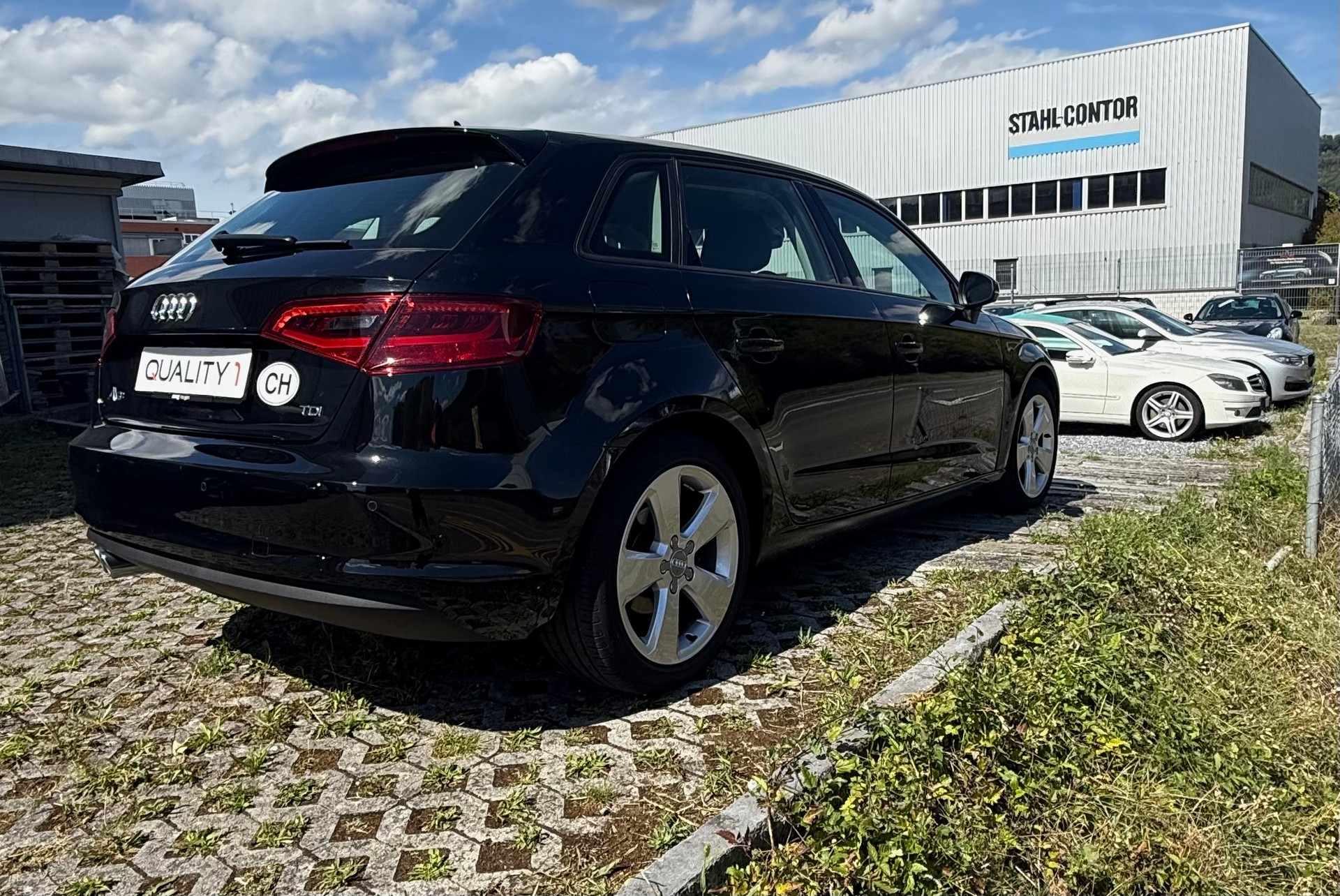AUDI A3 Sportback 1.4 TFSI Attraction S-tronic-image-3