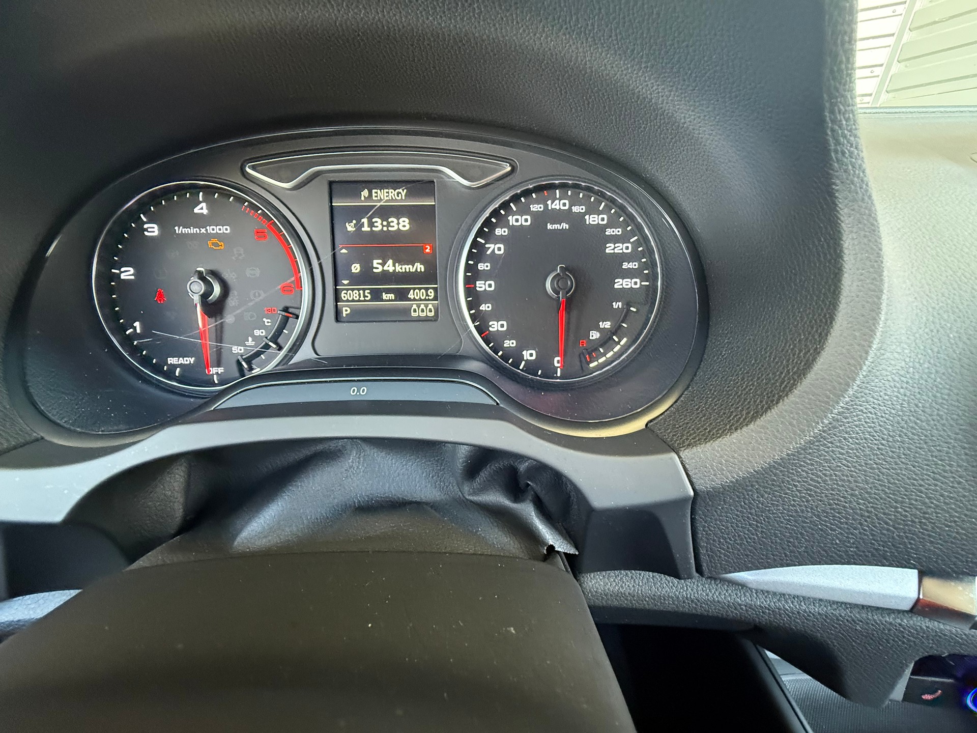 AUDI A3 Sportback 1.4 TFSI Attraction S-tronic-image-9
