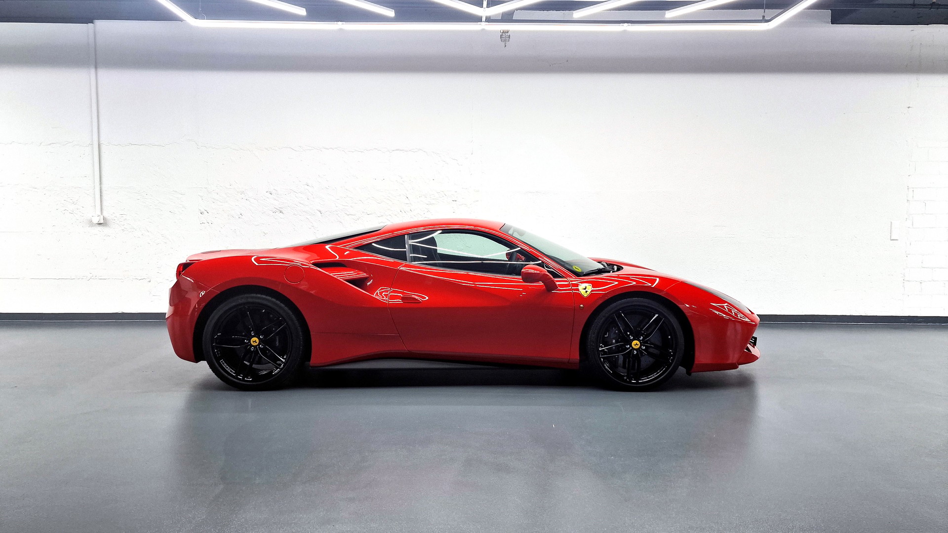 FERRARI 488 GTB 3.9 Turbo-image-0