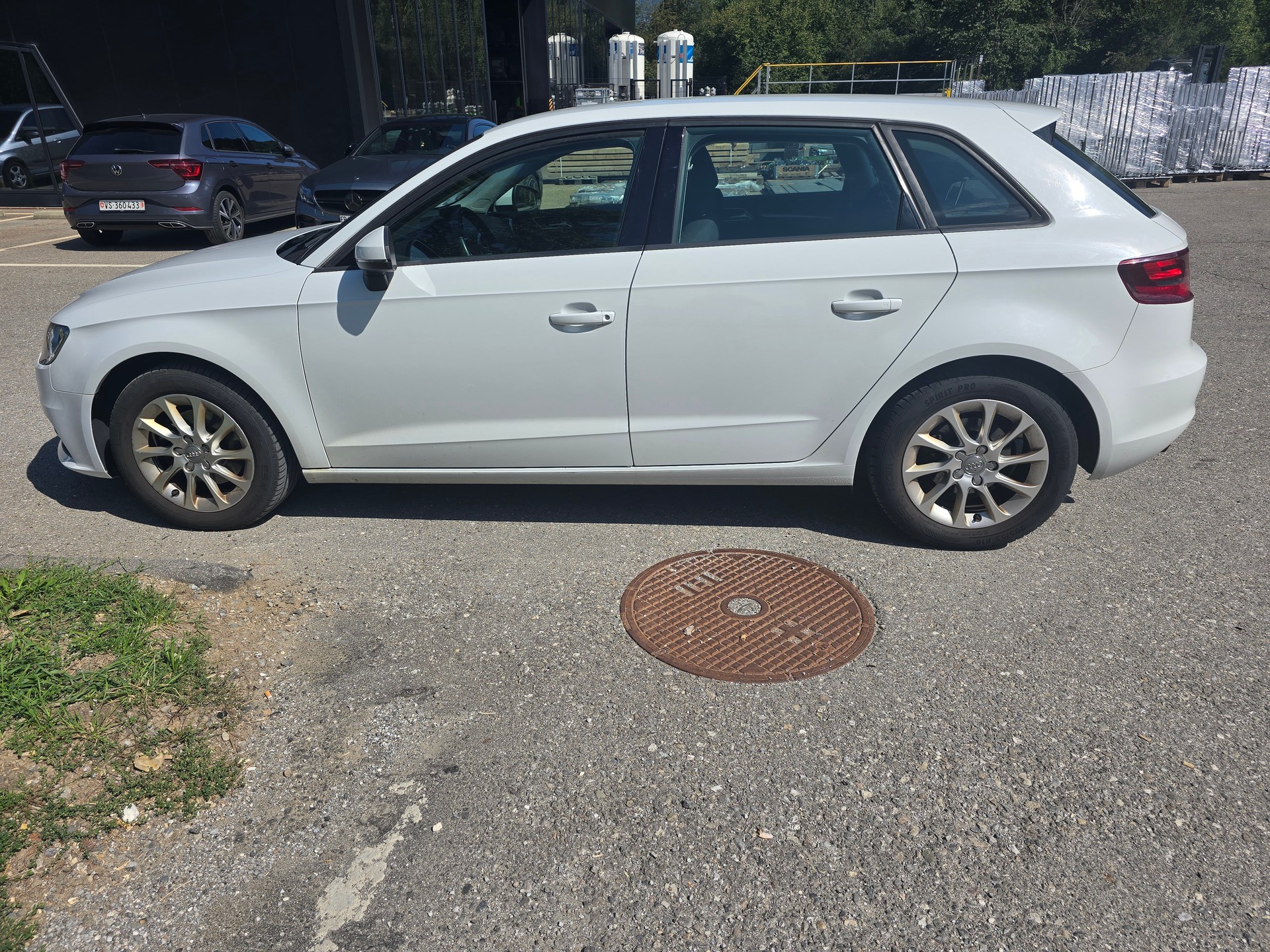 AUDI A3 Sportback 1.4 TFSI Ambiente-image-5