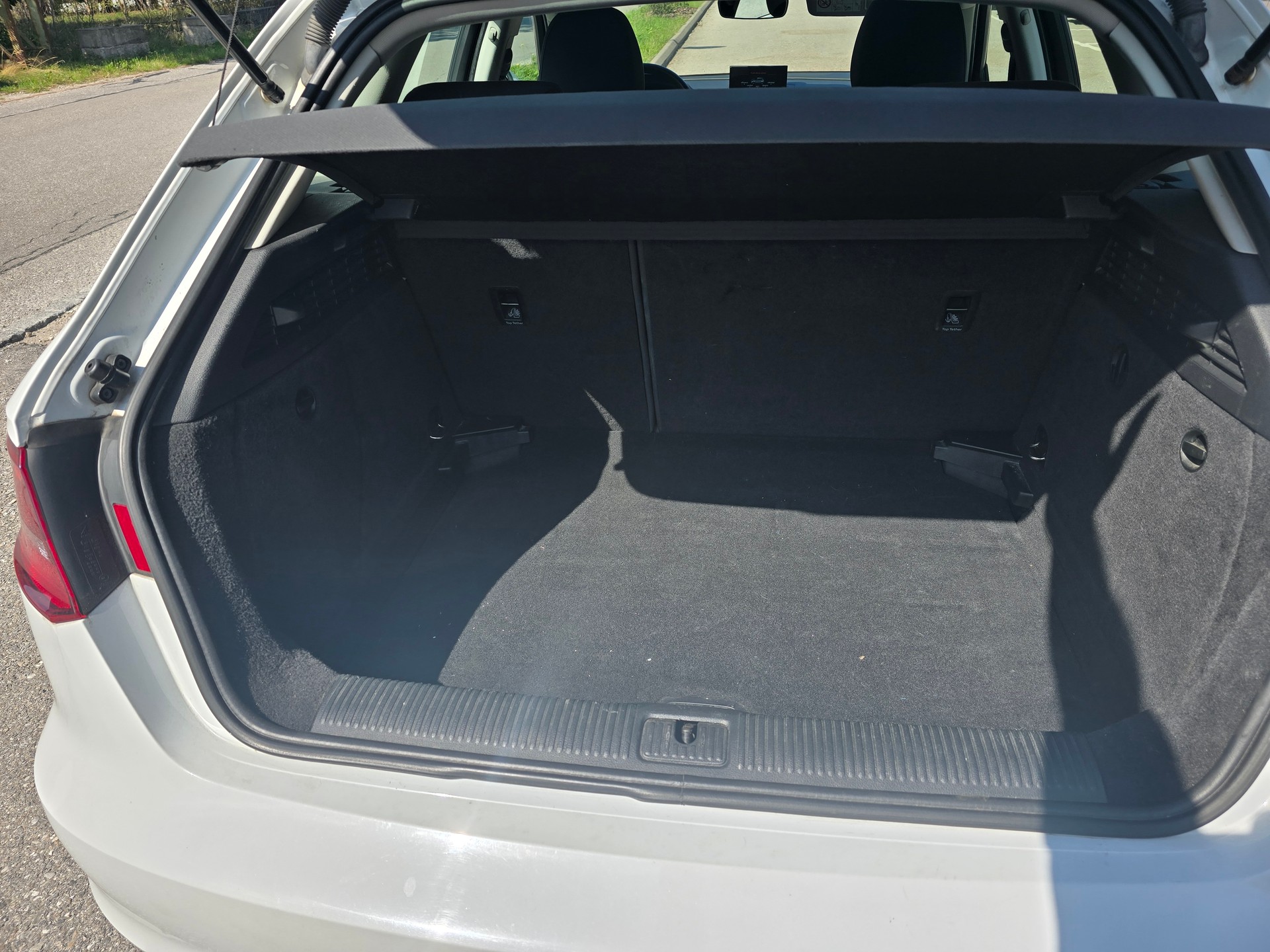 AUDI A3 Sportback 1.4 TFSI Ambiente-image-6