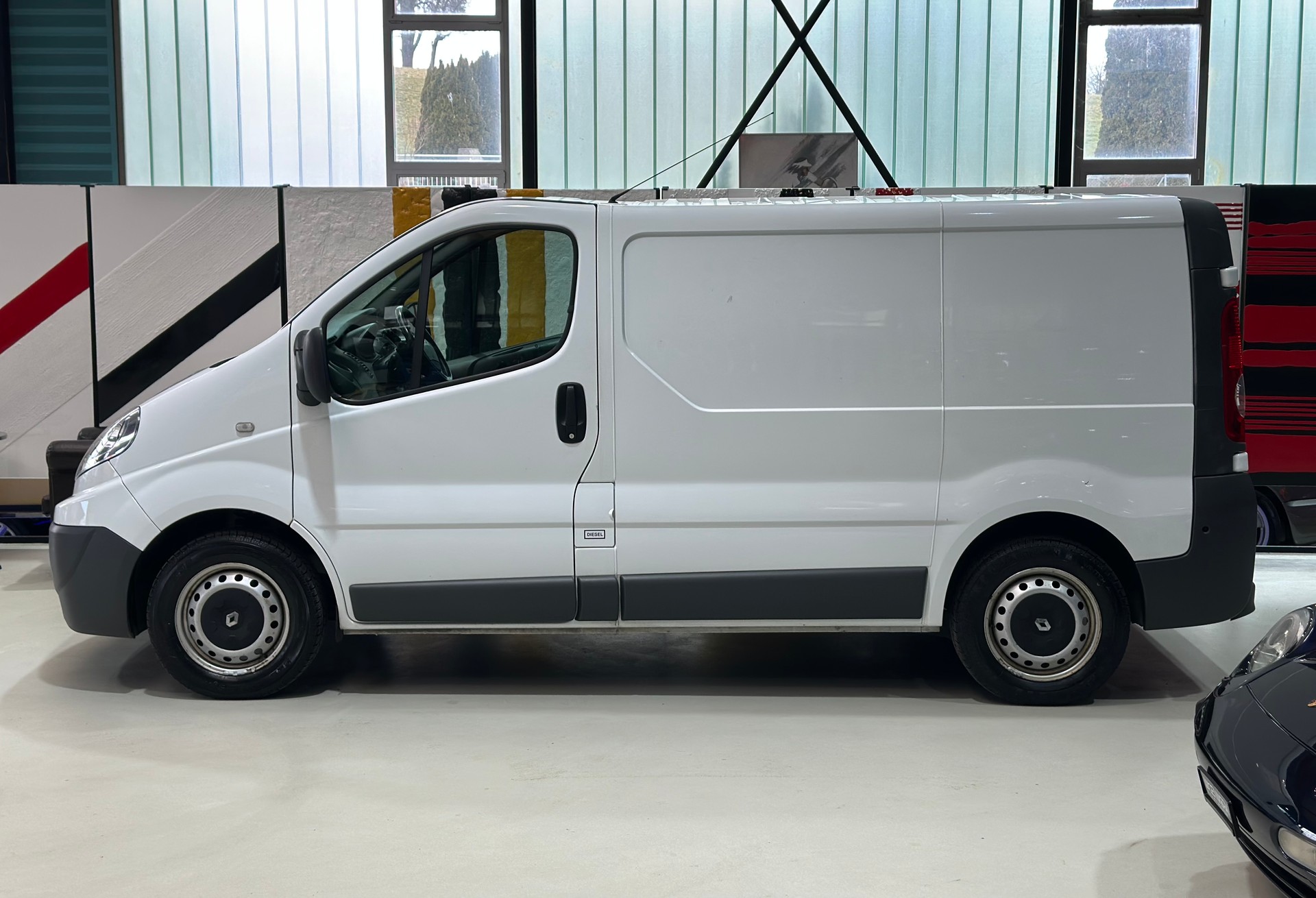 RENAULT dCi 90-showroom-element-2