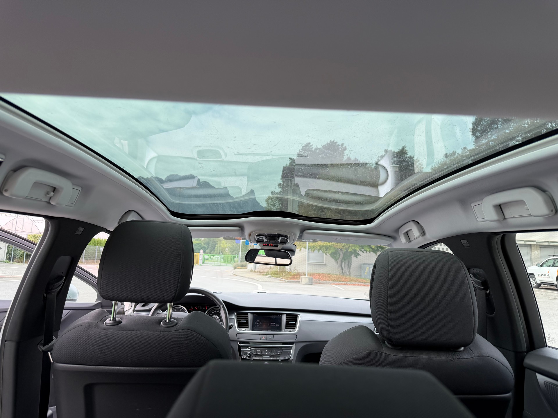 PEUGEOT 508 SW 1.6 16V T Active Automatic-image-13