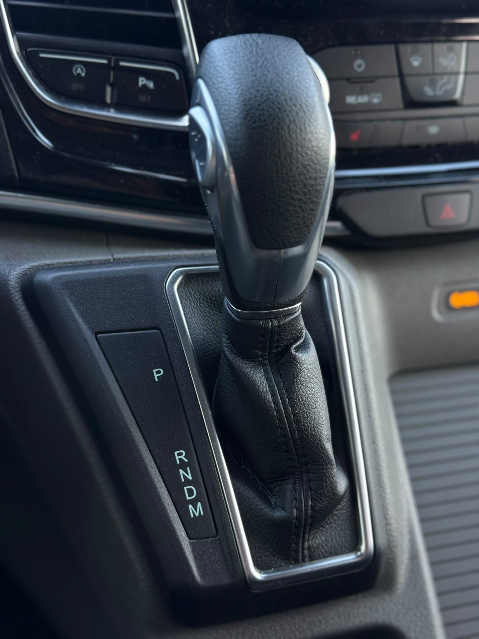 FORD Tourneo Custom 310 L1H1 Titanium SelectShift A-image-18