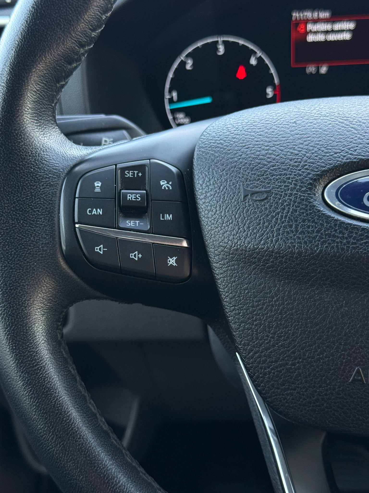 FORD Tourneo Custom 310 L1H1 Titanium SelectShift A-image-17