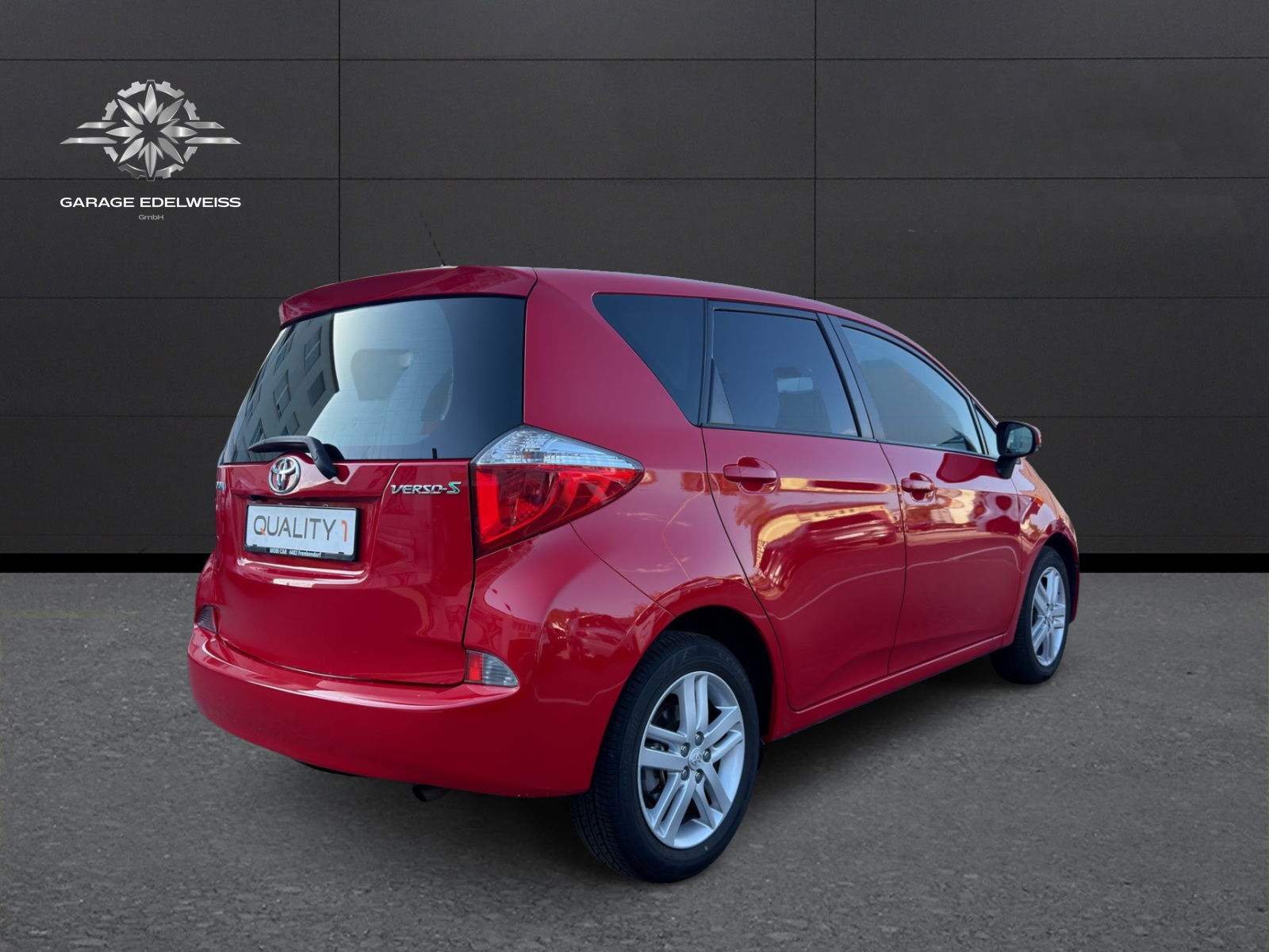 TOYOTA Verso-S 1.33 Linea Sol Multidrive S-image-4
