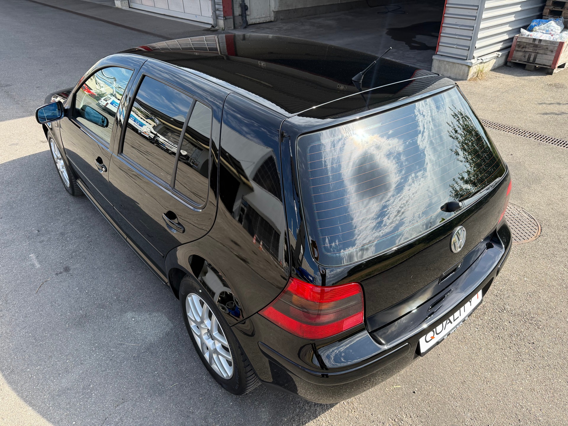 VW Golf 1.8 T GTI-image-4