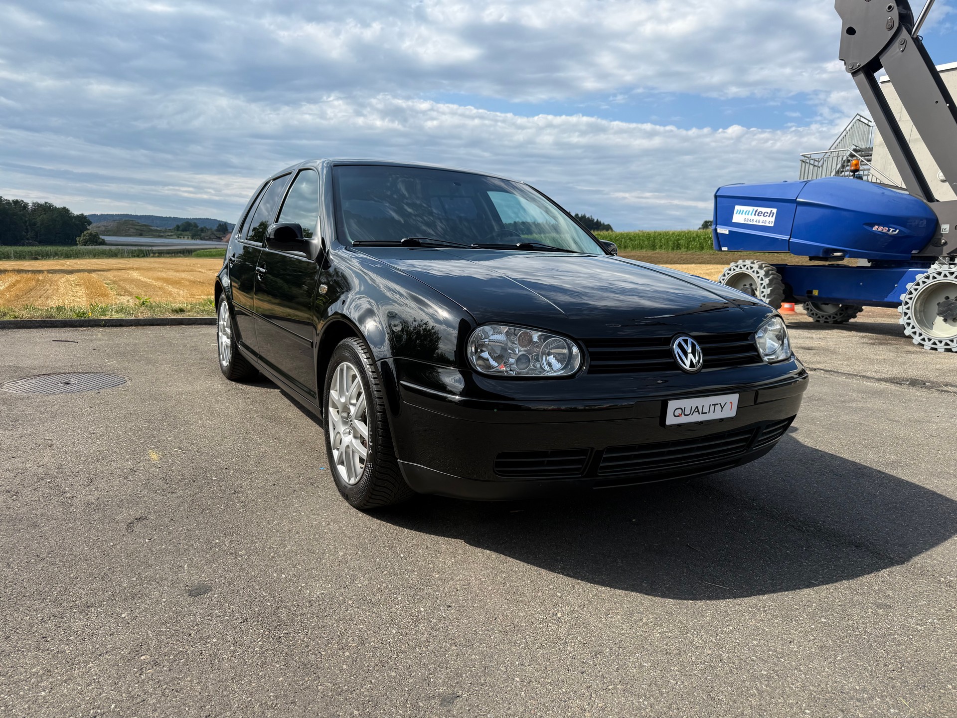 VW Golf 1.8 T GTI-image-2