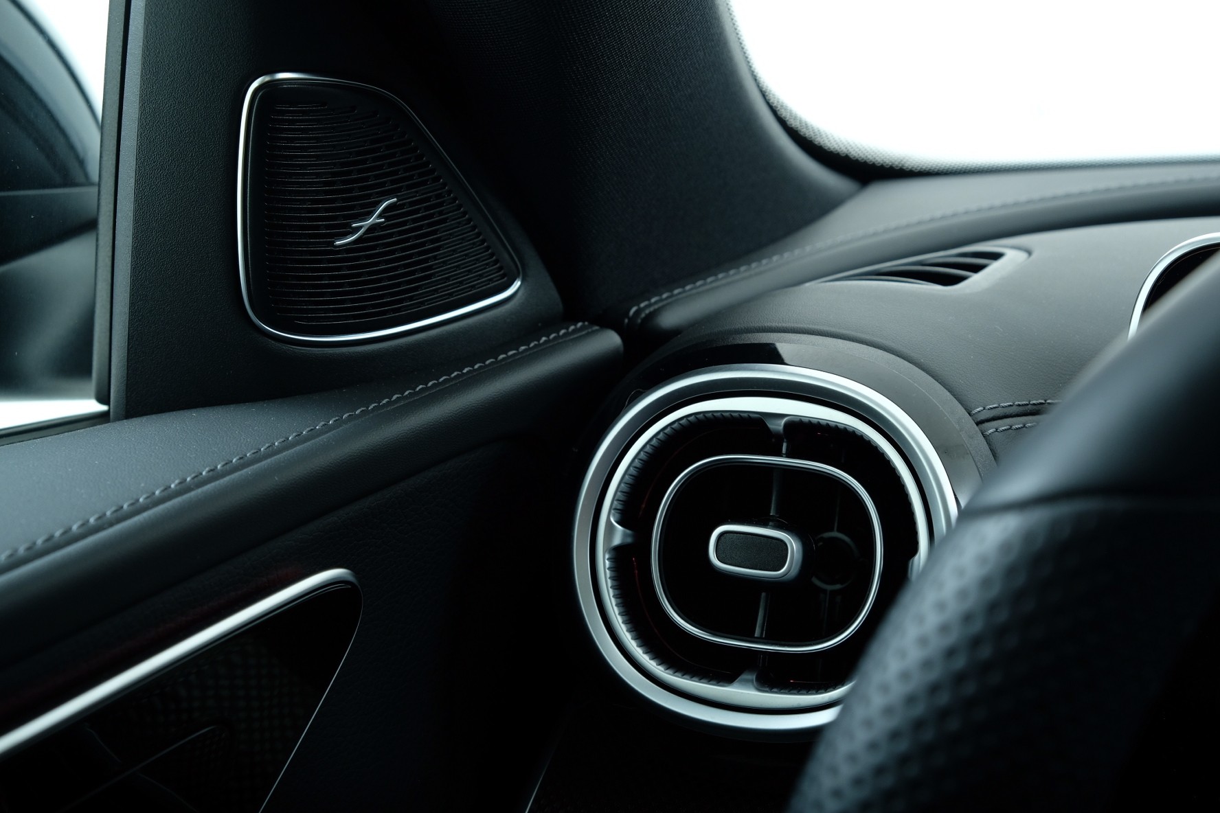 MERCEDES-BENZ C 300 AMG Line 4matic W2026-image-13