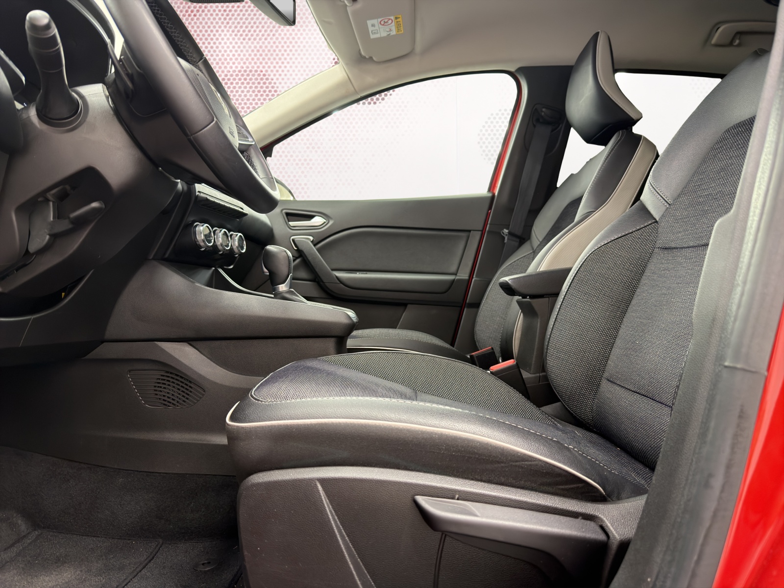 RENAULT Captur 1.3 TCe EDC Intens EDC-image-10