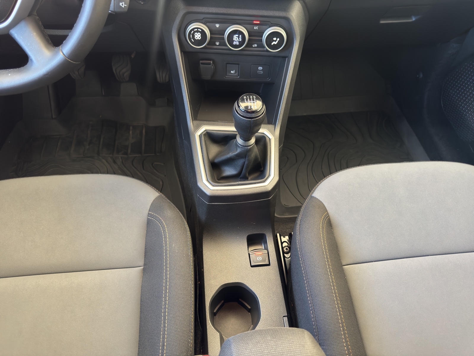DACIA Jogger 1.0 TCe Extreme 110PS-image-16