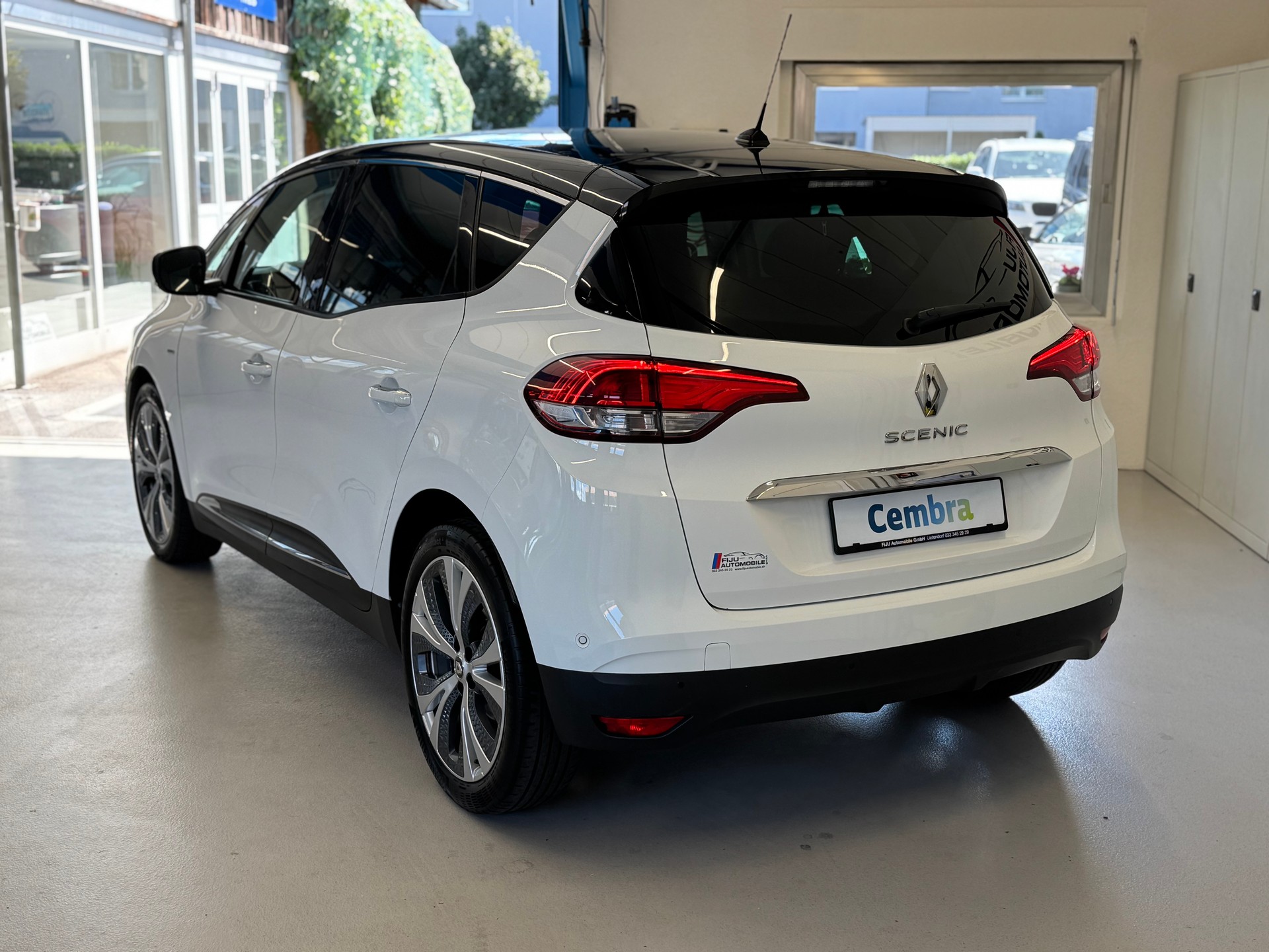 RENAULT Scénic 1.6 dCi Bose EDC-image-5