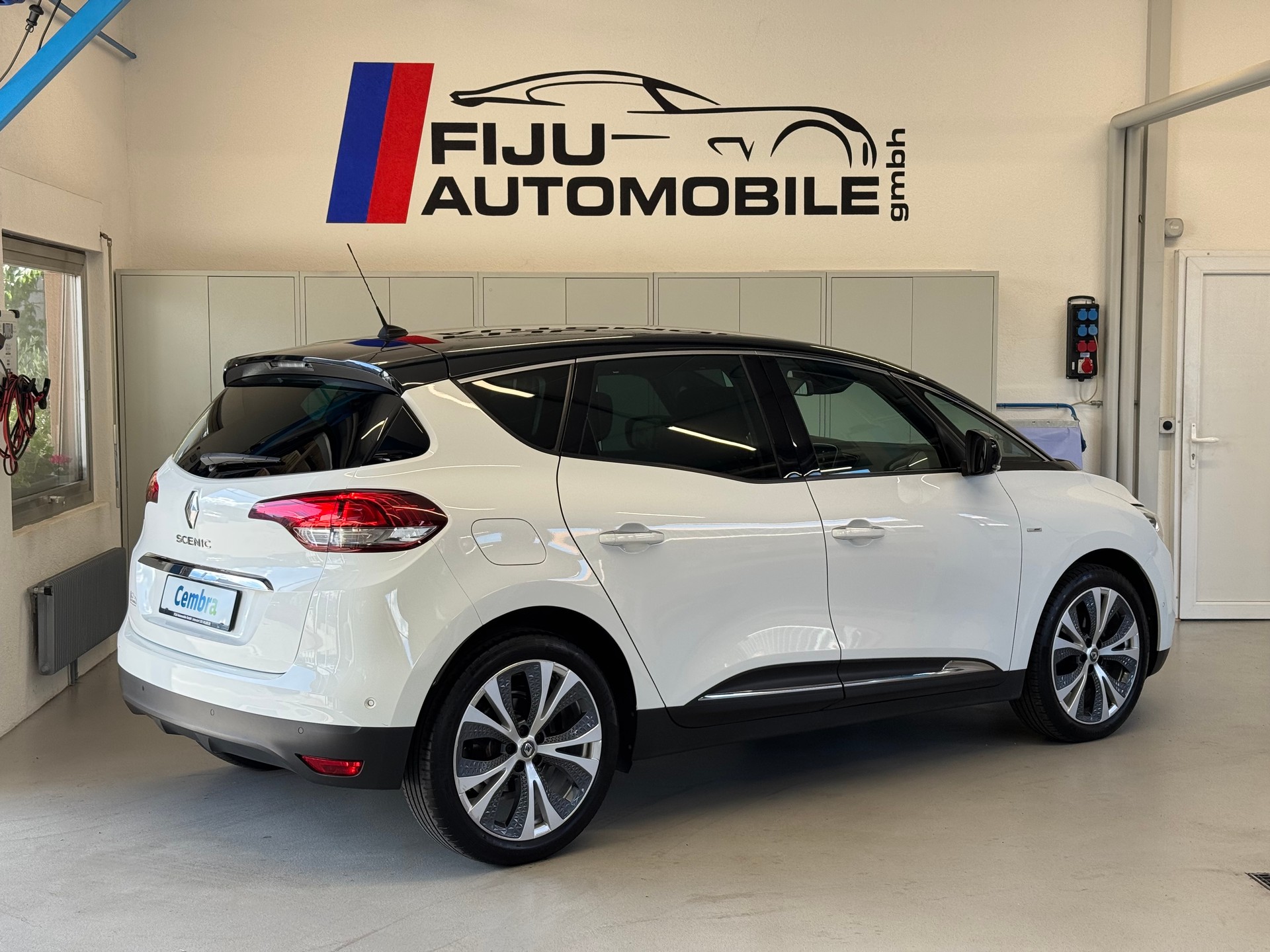 RENAULT Scénic 1.6 dCi Bose EDC-image-3
