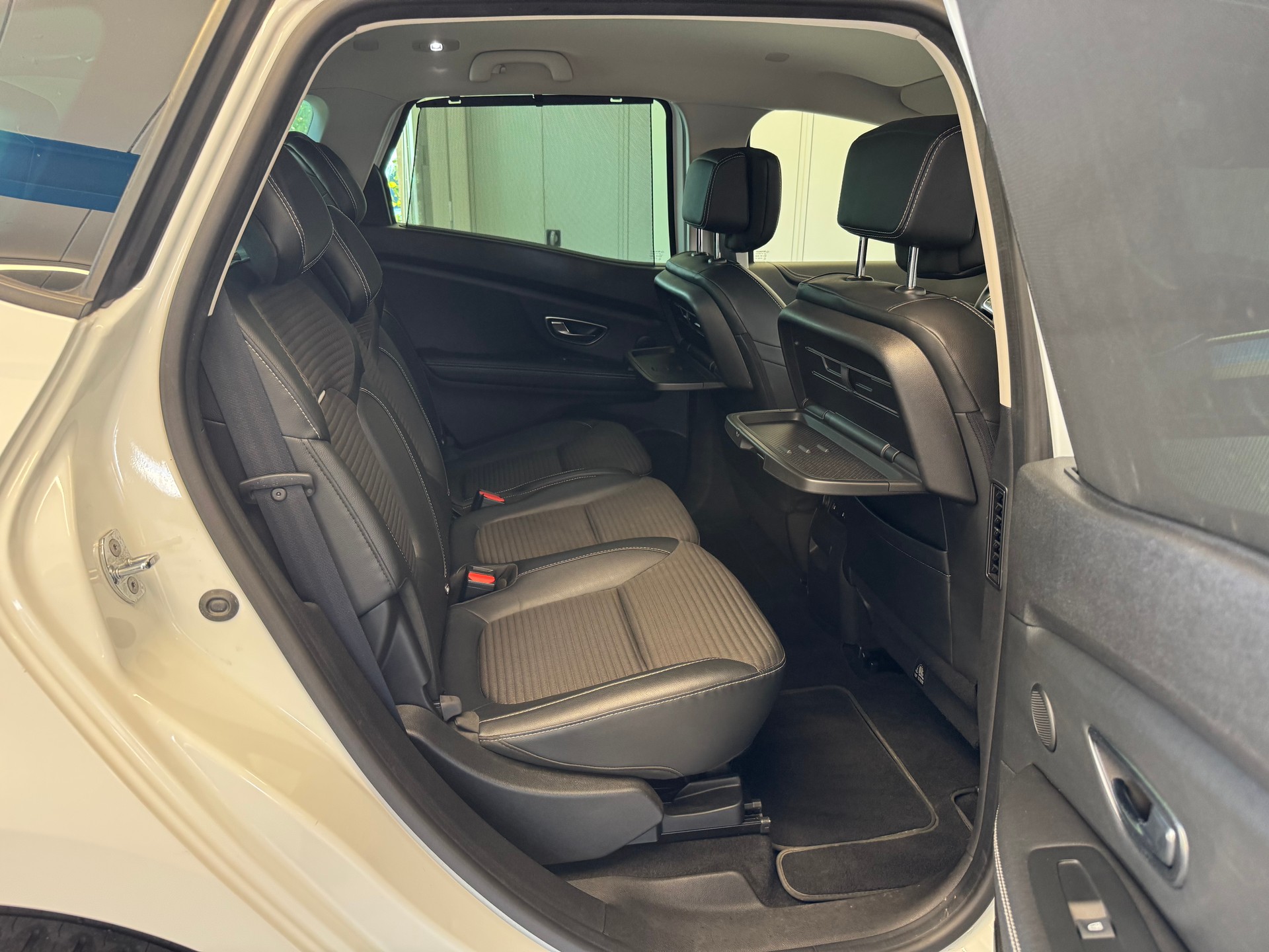 RENAULT Scénic 1.6 dCi Bose EDC-image-13