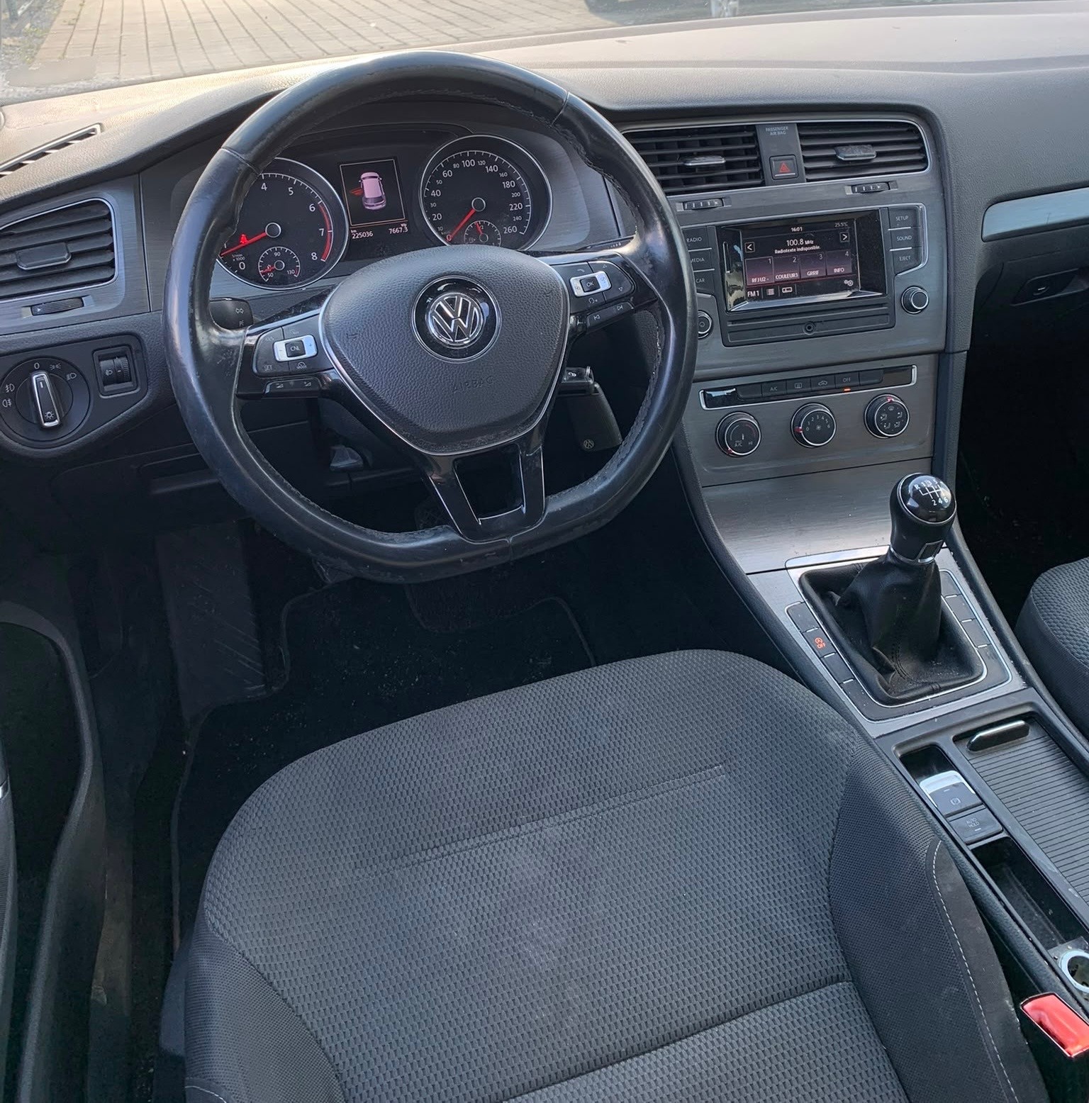 VW Golf 1.4 TSI Comfortline (Klima * Alufelgen * Multimedia * Multilenkrad * BO5)-image-9