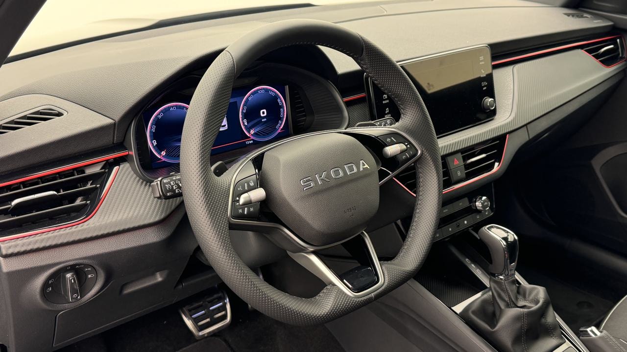 SKODA Kamiq 1.5 TSI Monte Carlo DSG-image-6