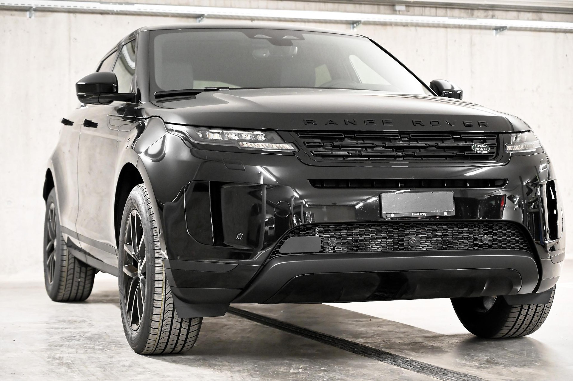 LAND ROVER Range Rover Evoque 1.5 T 270e S-image-3