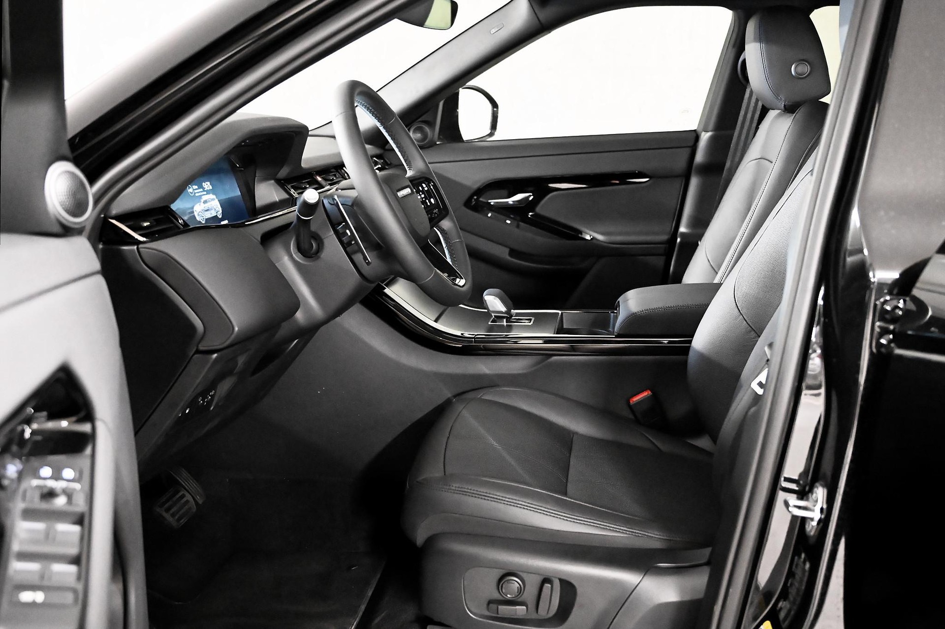 LAND ROVER Range Rover Evoque 1.5 T 270e S-image-7