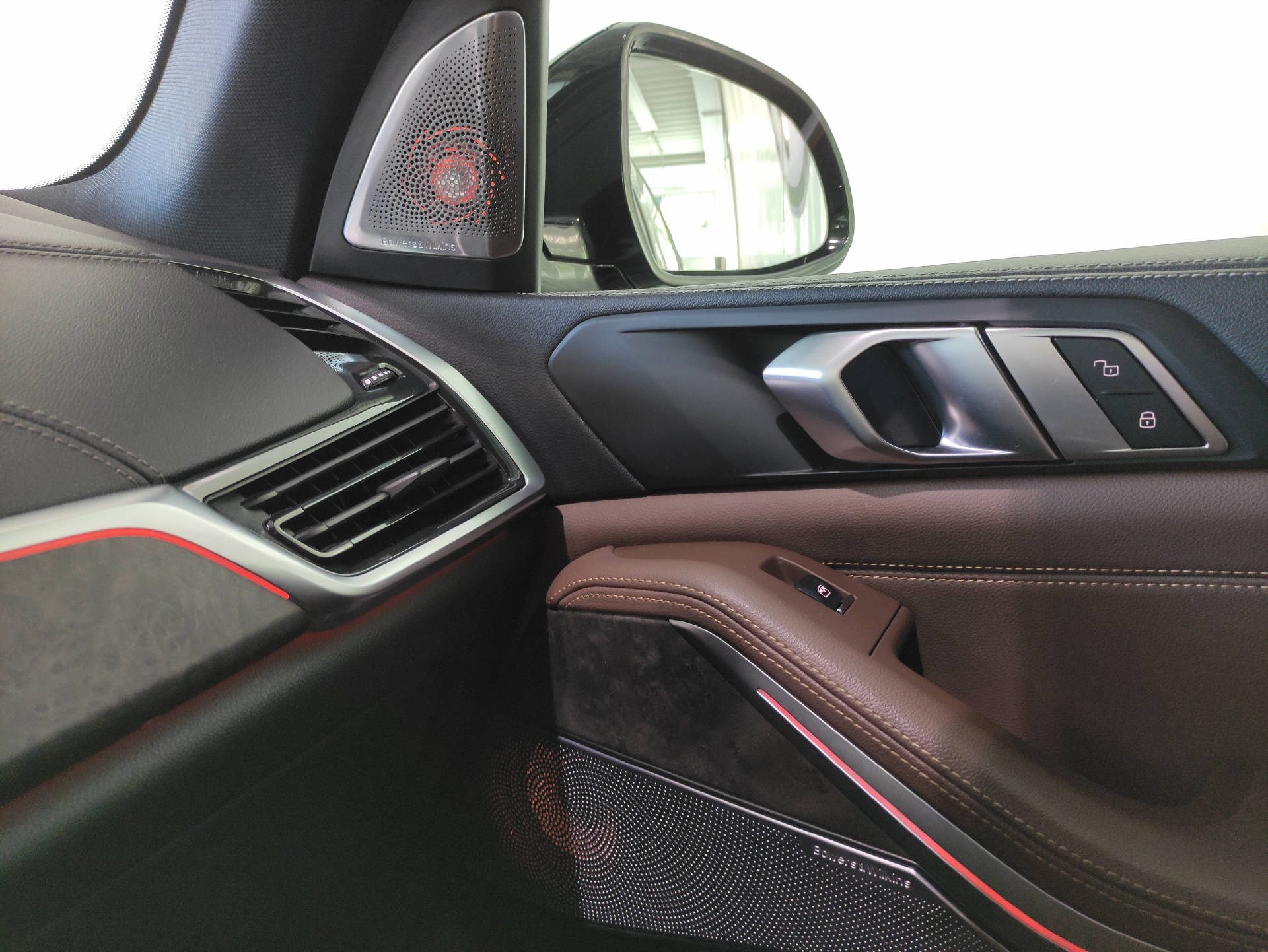 BMW X5 M50d xDrive-image-8